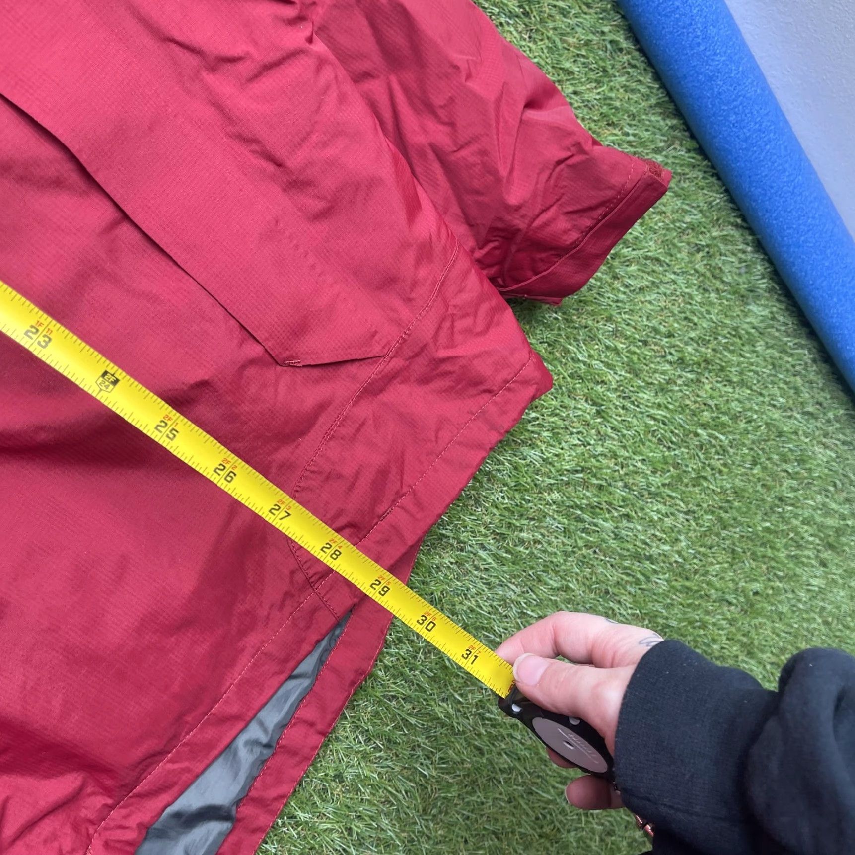 Outdoor Research Outdoor Research Jacket Mens 2XL Red Ski Hooded Insulated Full Zip Parka Coat Size US XXL / EU 58 / 5 - 4 Thumbnail