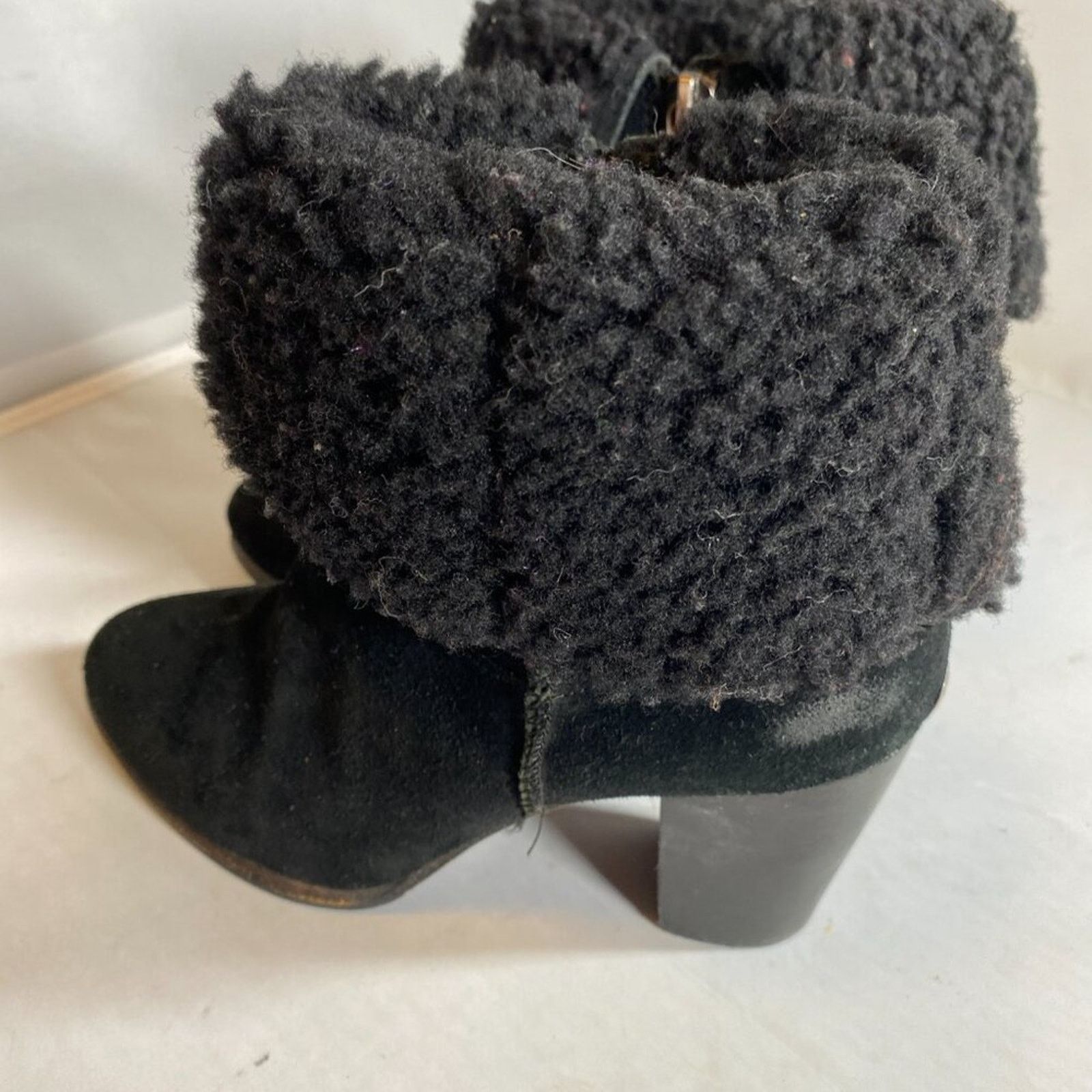 Ugg UGG Boots Charlee Ankle Boots Stacked Heel Wool Size US 7 / IT 37 - 2 Thumbnail