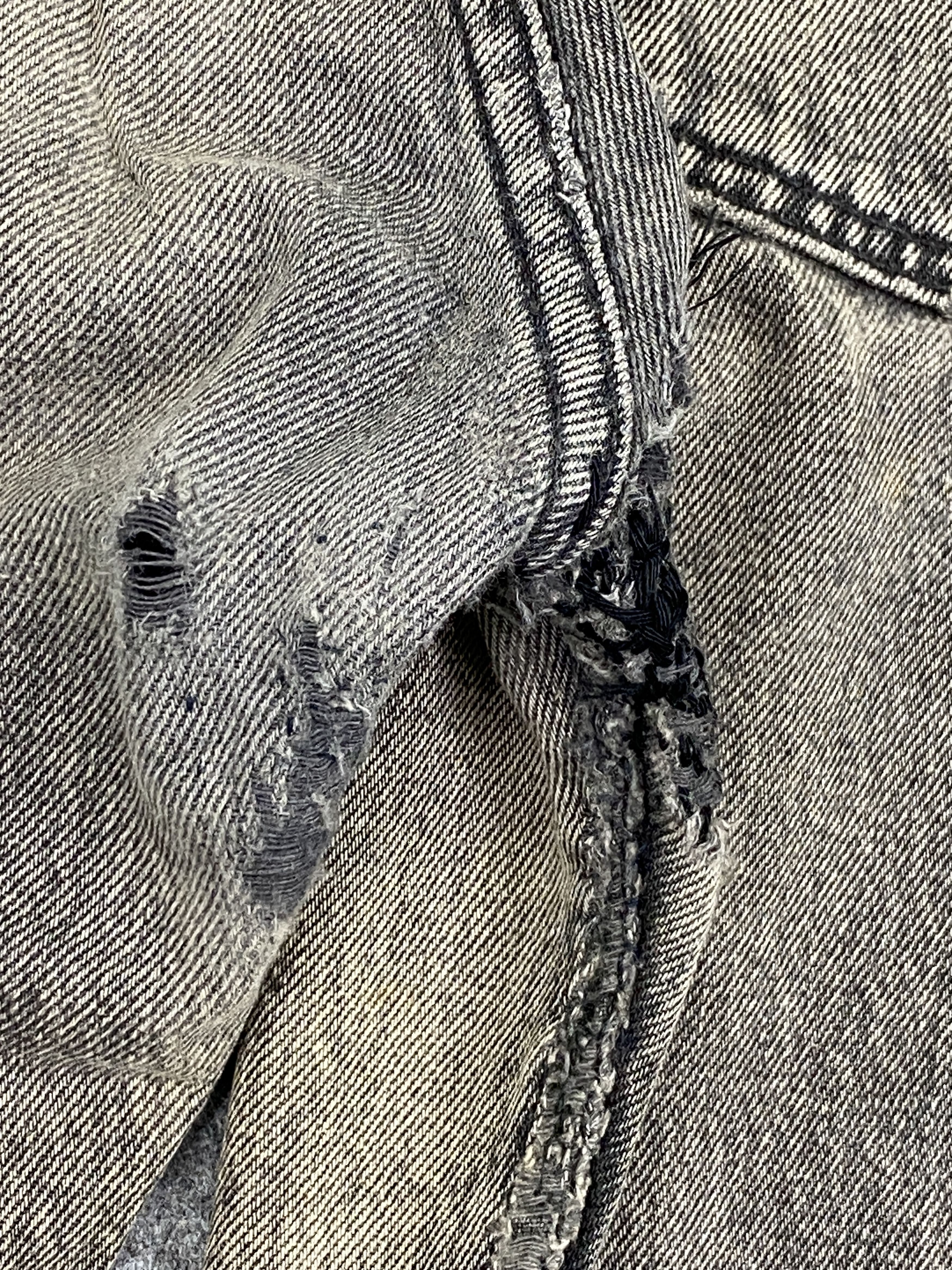 Levi's Vintage Levis 501 Superblack Faded Black Distressed Jeans Size US 30 / EU 46 - 17 Thumbnail