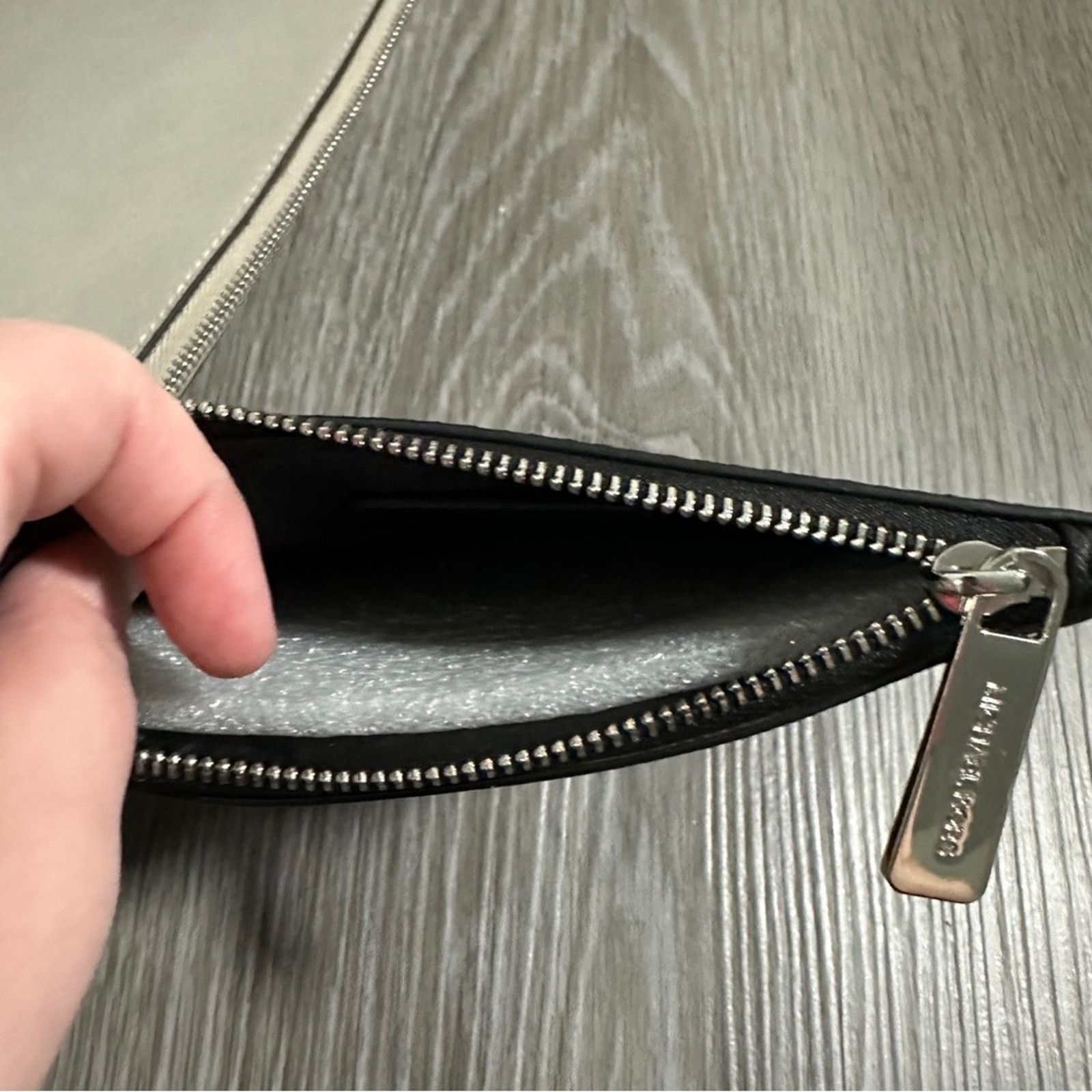 Michael Kors Michael Kors Jet Set Travel Trio 3 in 1 Wristlet Size ONE SIZE - 9 Thumbnail