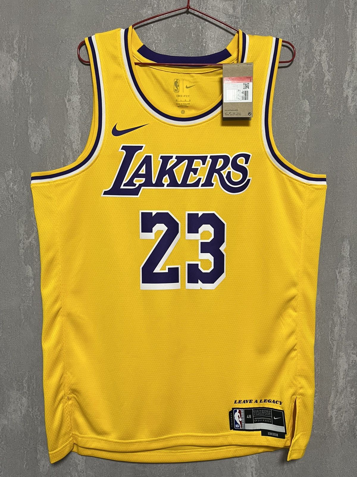 Nike Nike LeBron James Los Angeles Lakers Icon Edition Jersey Size US L / EU 52-54 / 3 - 1 Thumbnail