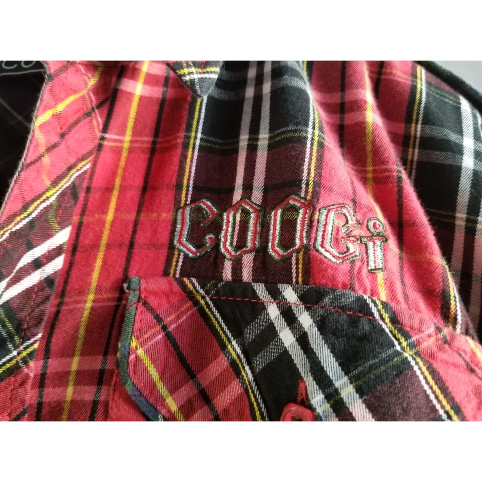 Coogi VINTAGE COOGI Men Red Plaid Long Sleeve Button-Down Shirt XXL Patches on Sleeve 90s Outdoor Fashion Men’s Shirt Size US XXL / EU 58 / 5 - 5 Thumbnail