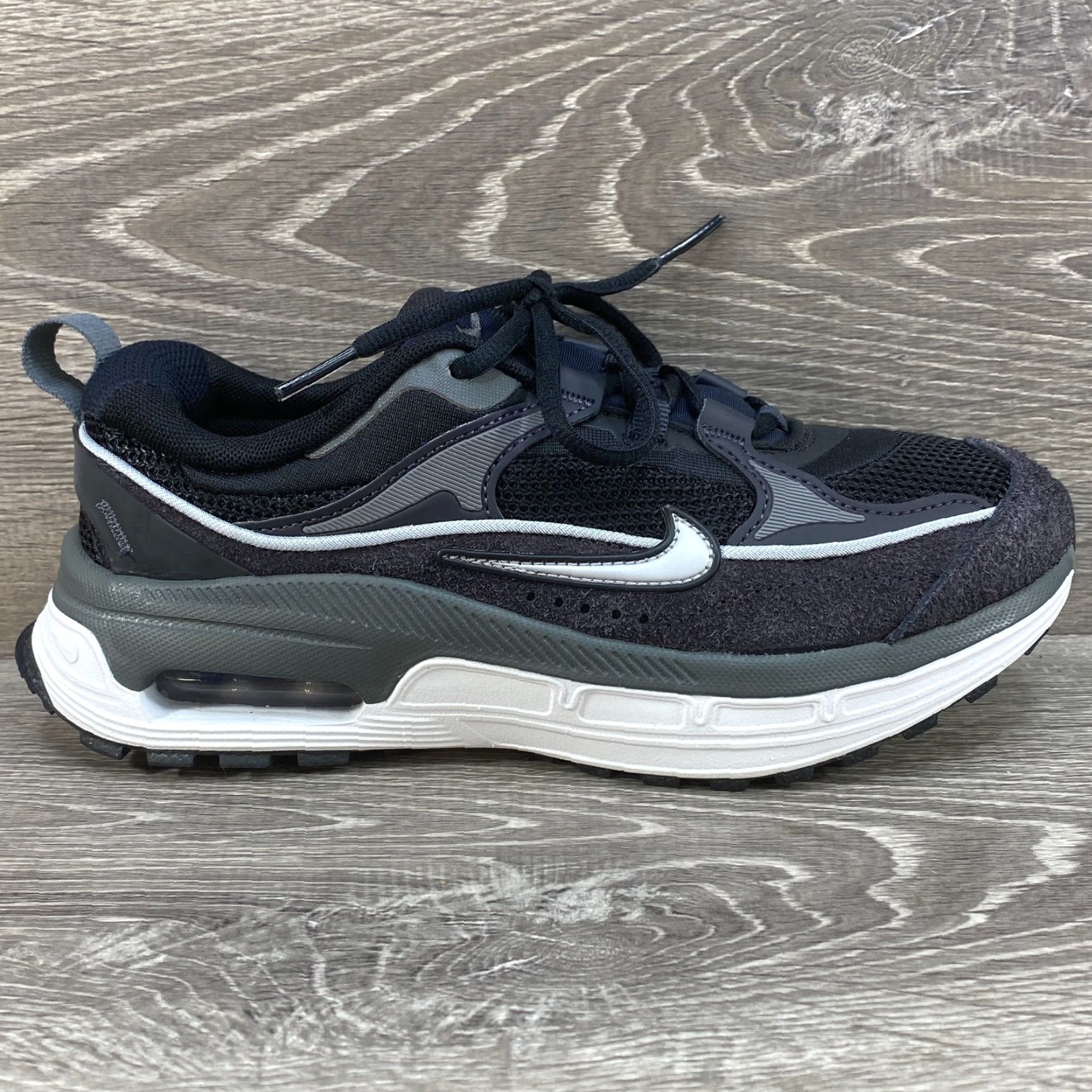 Nike Nike Air Max Bliss Wmns Shoes DZ6754-002 Black White Gray Low Top 2022 Women 6 USA 6 EU 36.5 UK 3.5 Athletic Sneaker Size S / US 4 / IT 40 - 2 Thumbnail