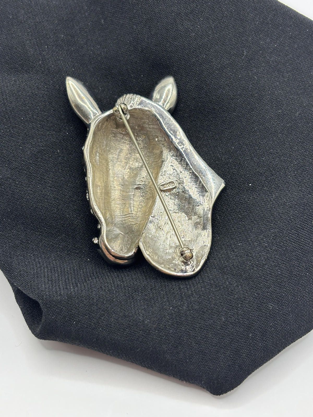 Vintage Butler Signed Vintage Zebra Head Brooch Rhinestones Enamel Size ONE SIZE - 3 Thumbnail