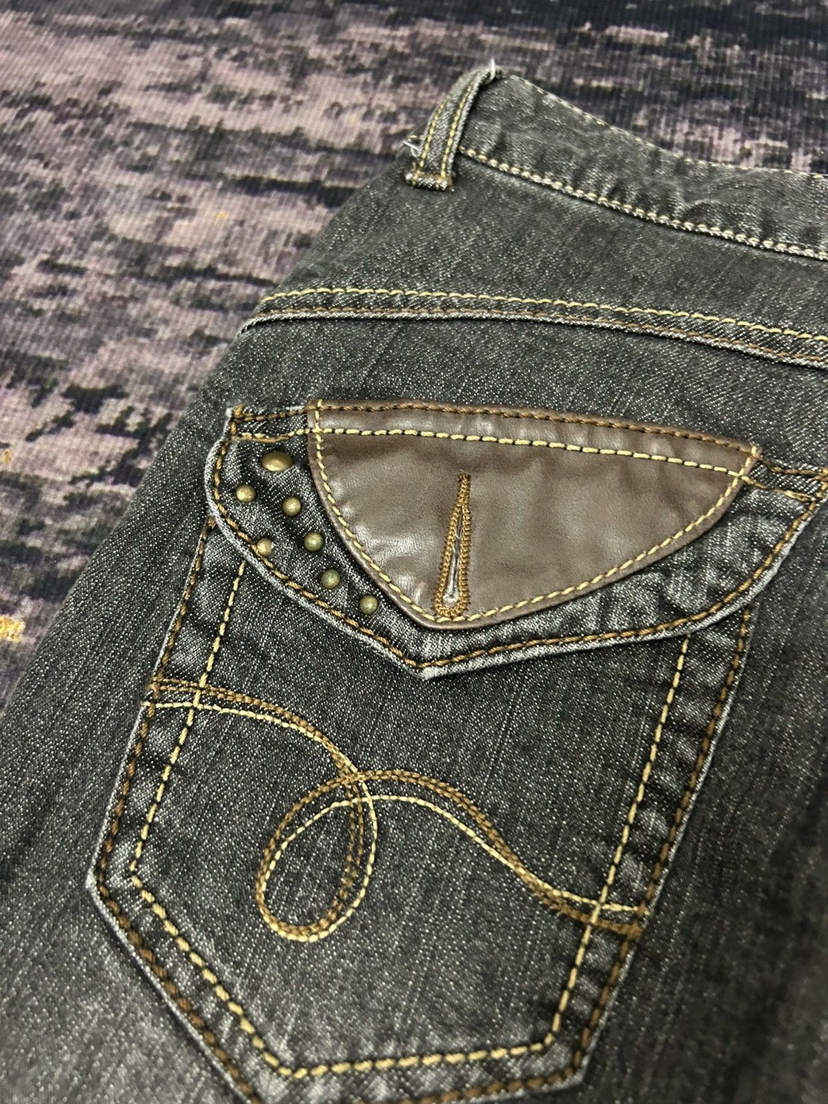 Japanese Brand 🔥🇯🇵 MASAKIMATSUSHIMA Japan Leather Pocket Flare Jeans Size US 27 - 11 Thumbnail