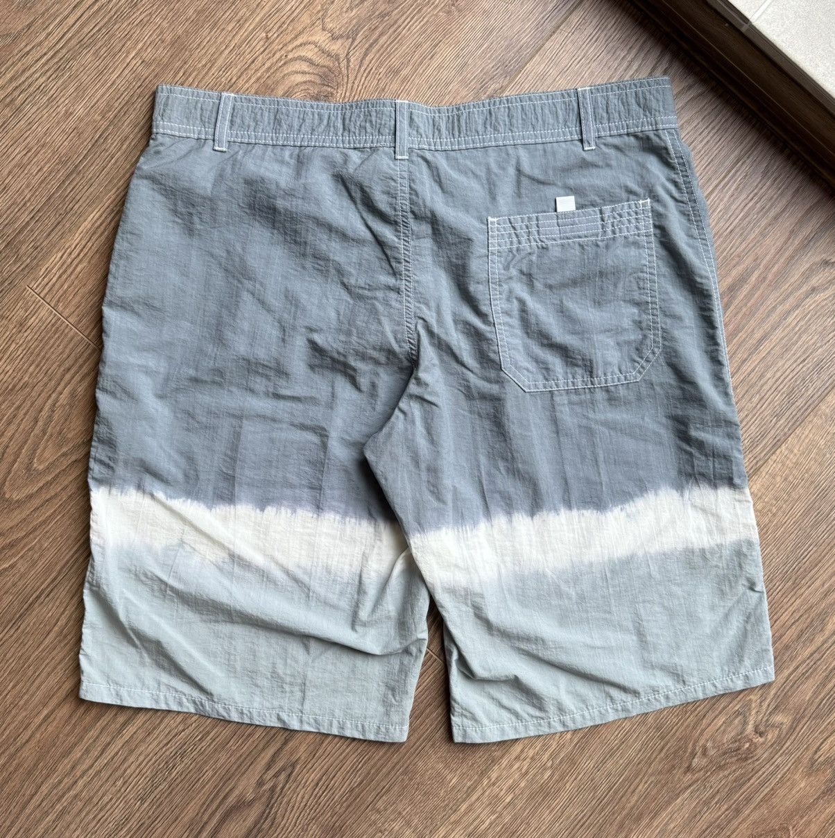 Dolce & Gabbana Dolce & Gabbana Beachwear Ombre Logo Swim Shorts Size US 32 / EU 48 - 2 Thumbnail