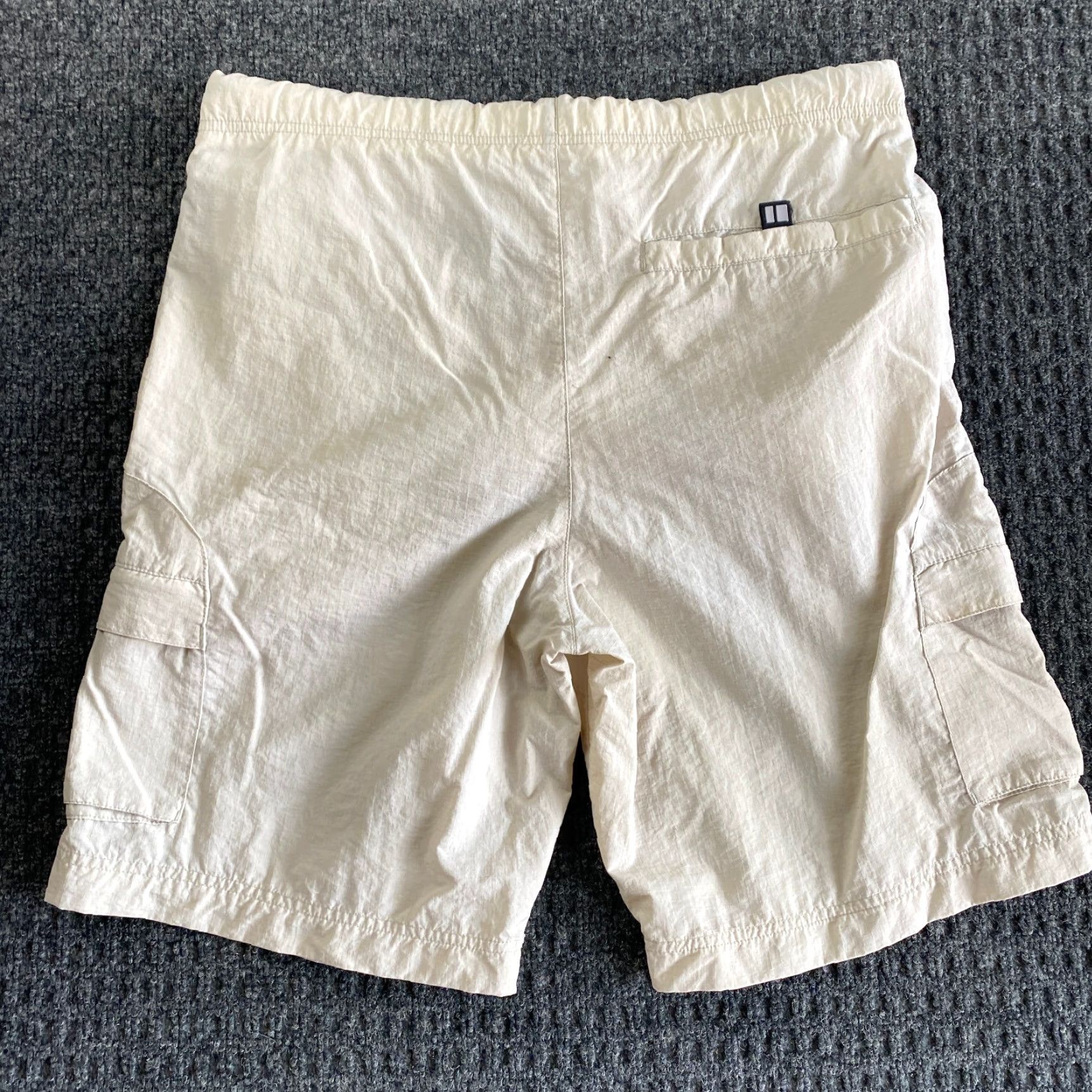 Nike VINTAGE Nike Board Shorts Men S Black 90s y2k Cargo Swim Bottoms Trunks Watersports Pockets Size US 29 - 7 Thumbnail
