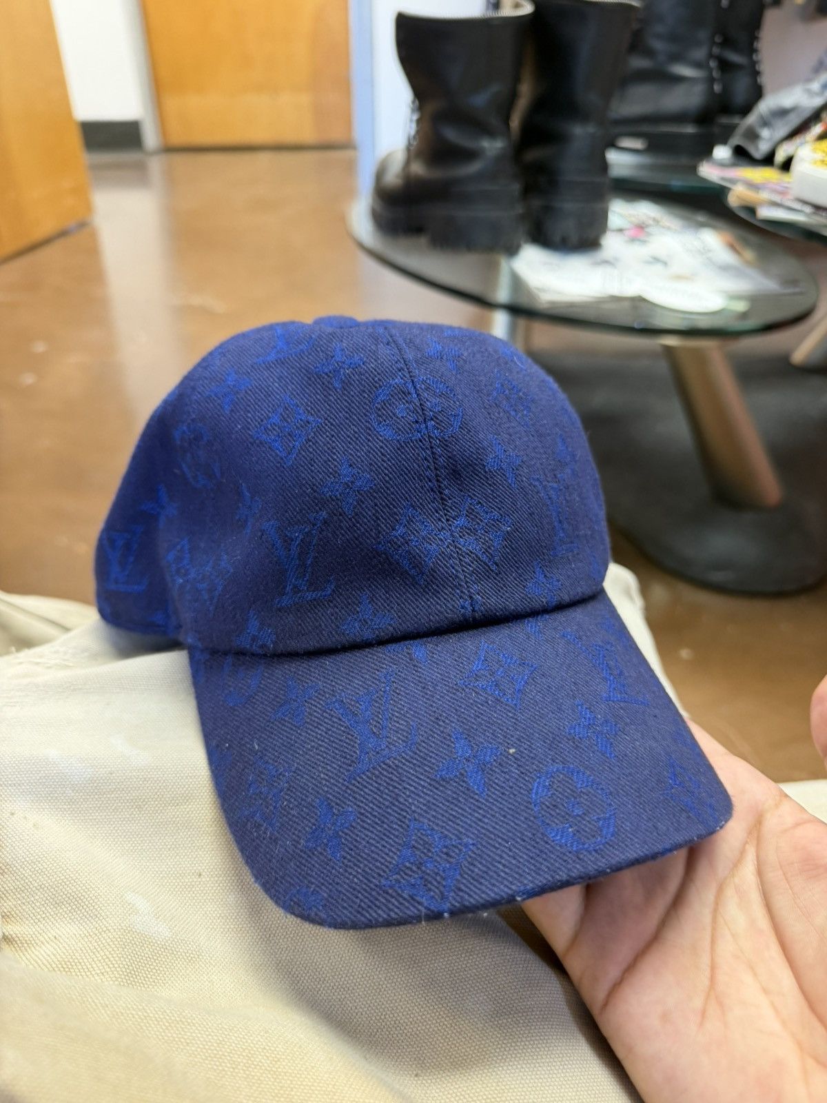 Louis Vuitton Louis Vuitton Blue Monogram Essential Cap Size ONE SIZE - 1 Thumbnail