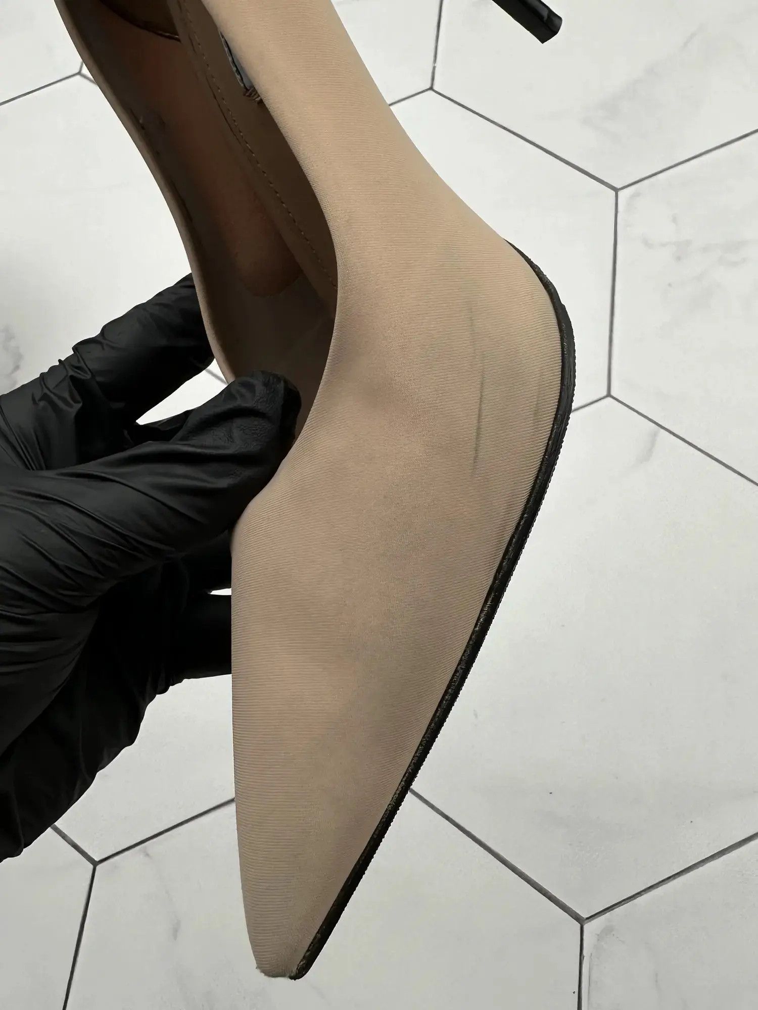 Miu Miu Prada Vintage Heels (B146) Size US 10 / IT 40 - 11 Thumbnail