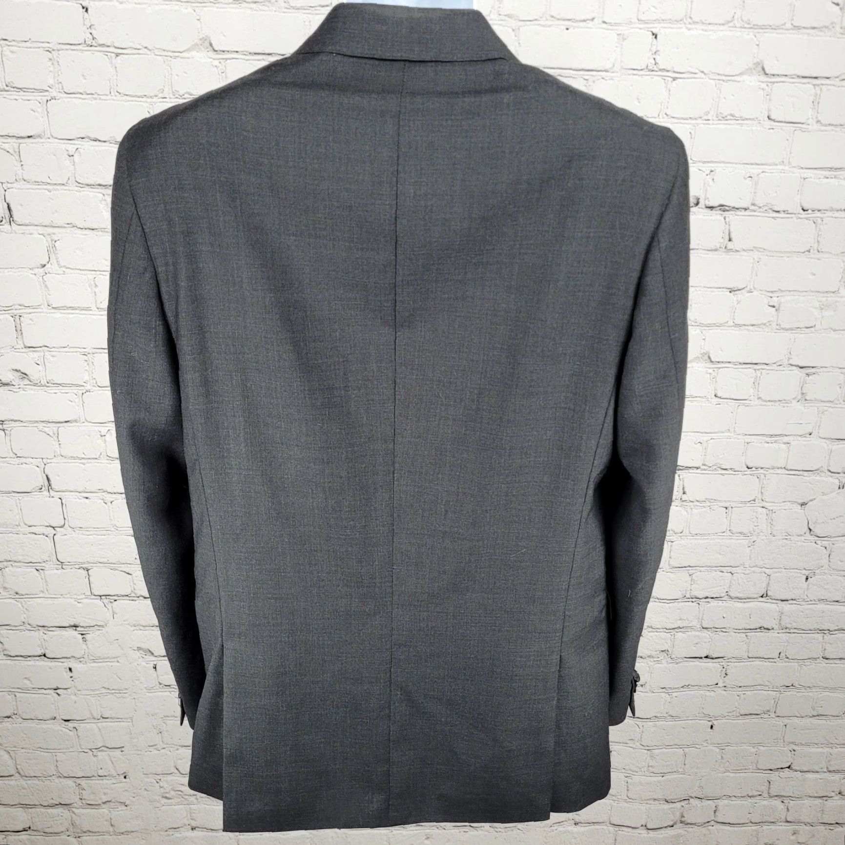 Kenneth Cole KENNETH COLE Grey Minitex Wool 2 Button Notch Blazer Sport Coat 40L MSRP 50 Men Suit Jacket Wool Solid 2 Piece Classic Formal Business Blazer Mens Size 40R - 2 Thumbnail