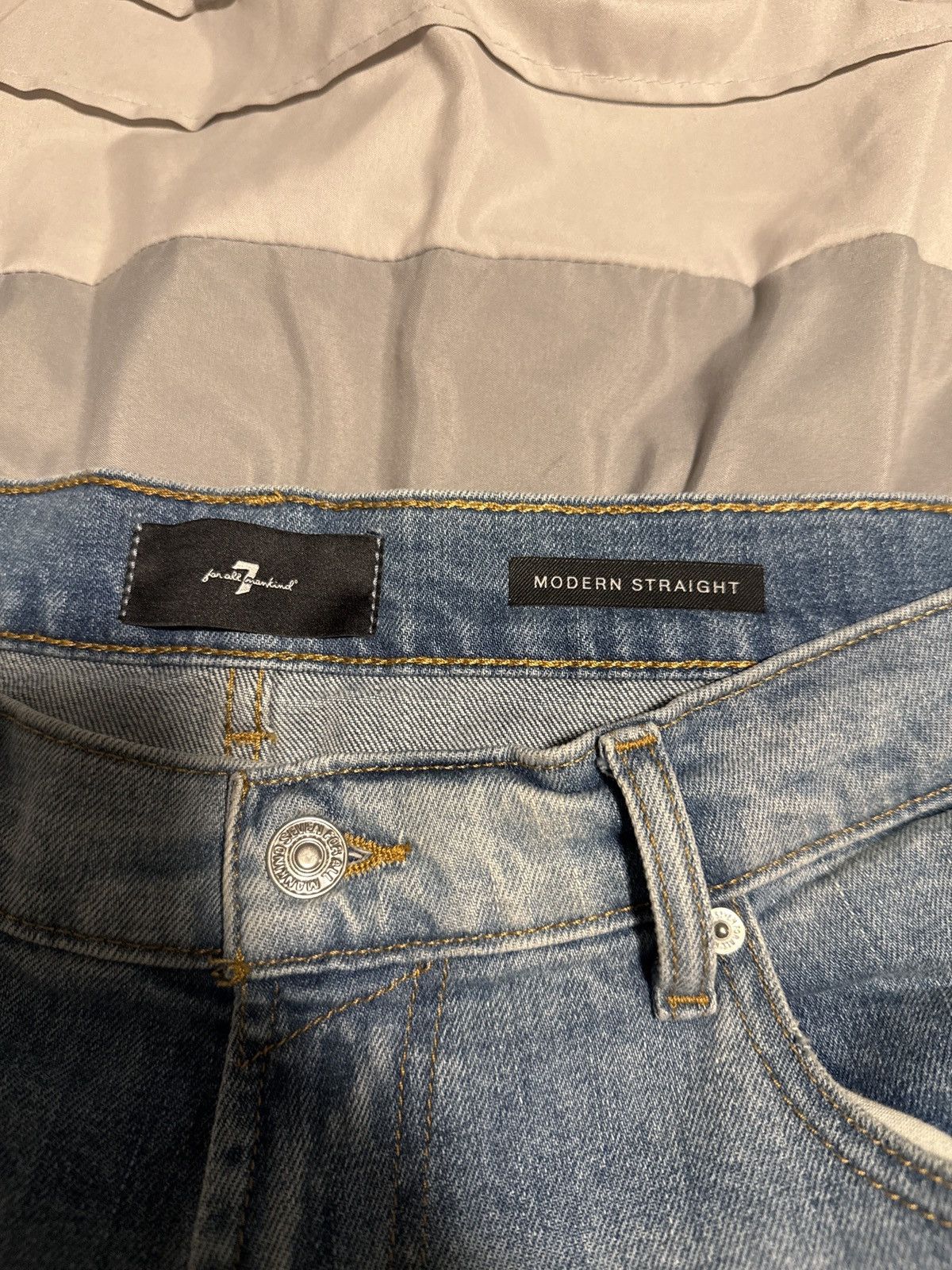 Seven 7 Seven “Modern Straight” Light Wash Size US 33 - 3 Thumbnail