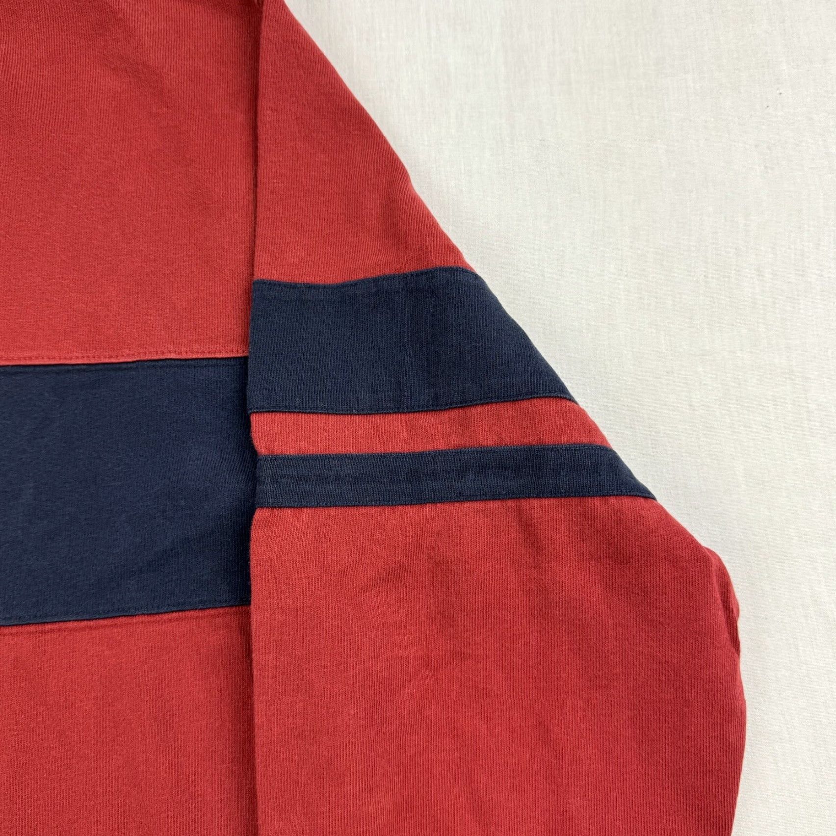 Abercrombie & Fitch Vintage Abercrombie & Fitch Sweatshirt Adult XL Red Hipster Pullover 2000s Y2K Mens Size US XL / EU 56 / 4 - 3 Thumbnail