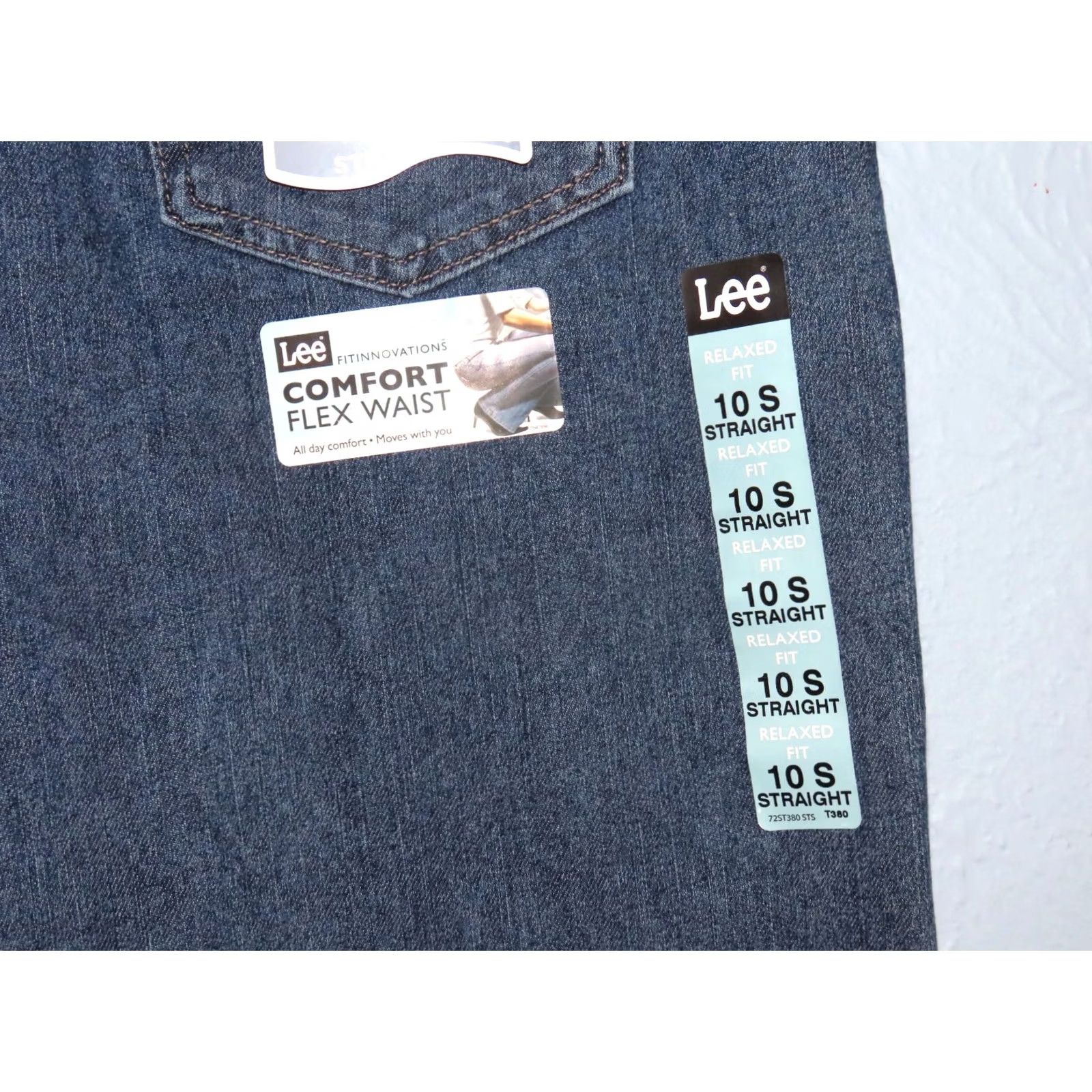 Lee READ Lee Women's 10 Jeans Relaxed Fit Straight Leg NWT Blue Denim 29in Inseam Moderate Wash Stretch Regular Size 10 Size 32" / US 10 / IT 46 - 7 Thumbnail