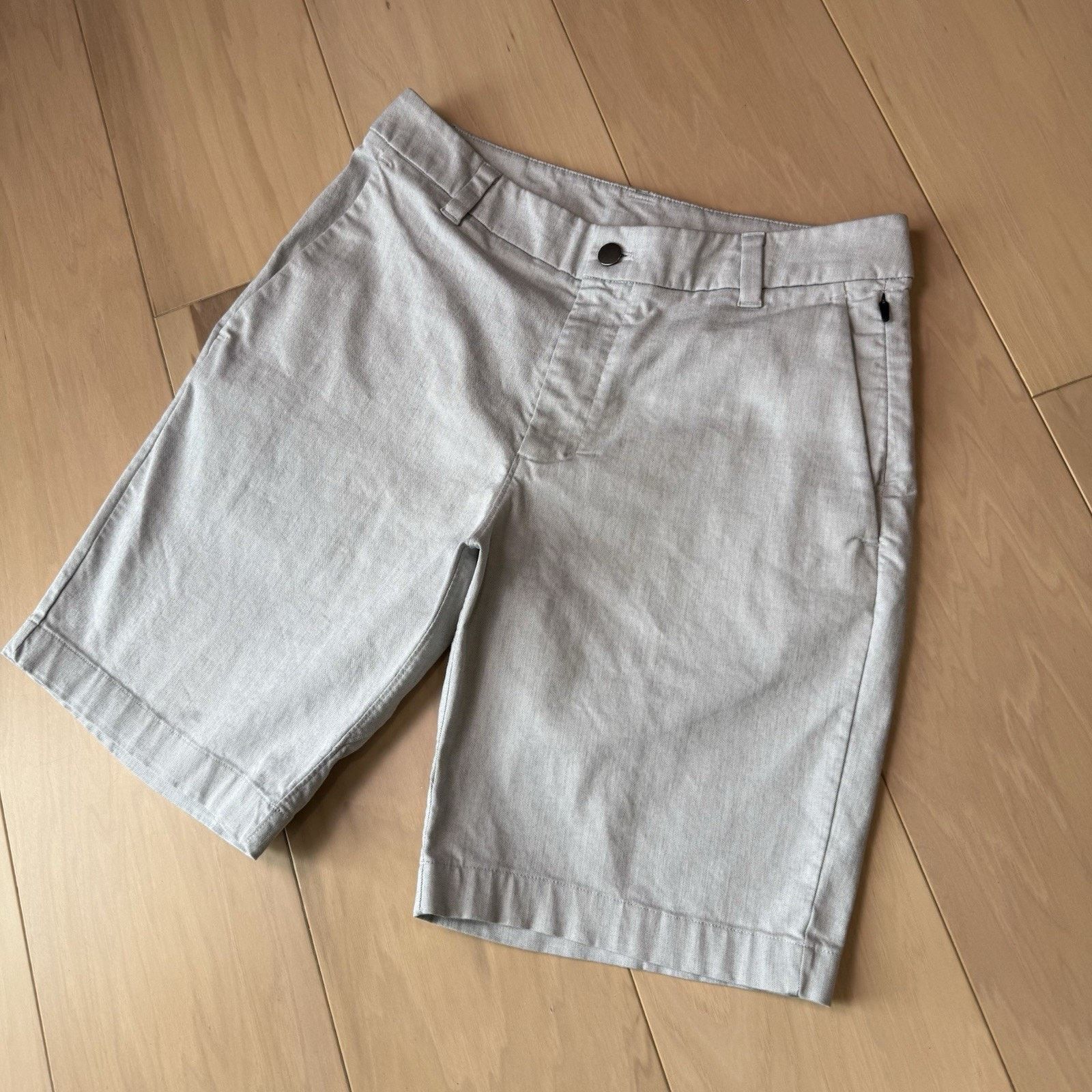 Lululemon Lululemon Commission Shorts 30 Gray 9" Inseam Minimalist Size US 30 / EU 46 - 7 Thumbnail