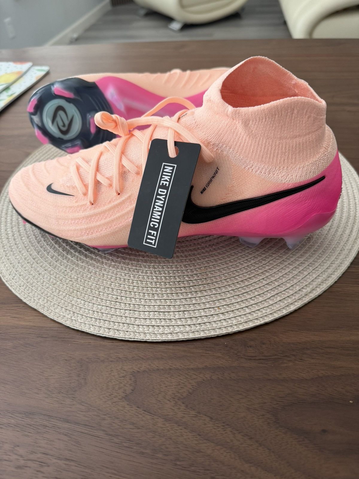 Nike Nike Phantom Luna 2 Size US 9 / EU 42 - 1 Thumbnail