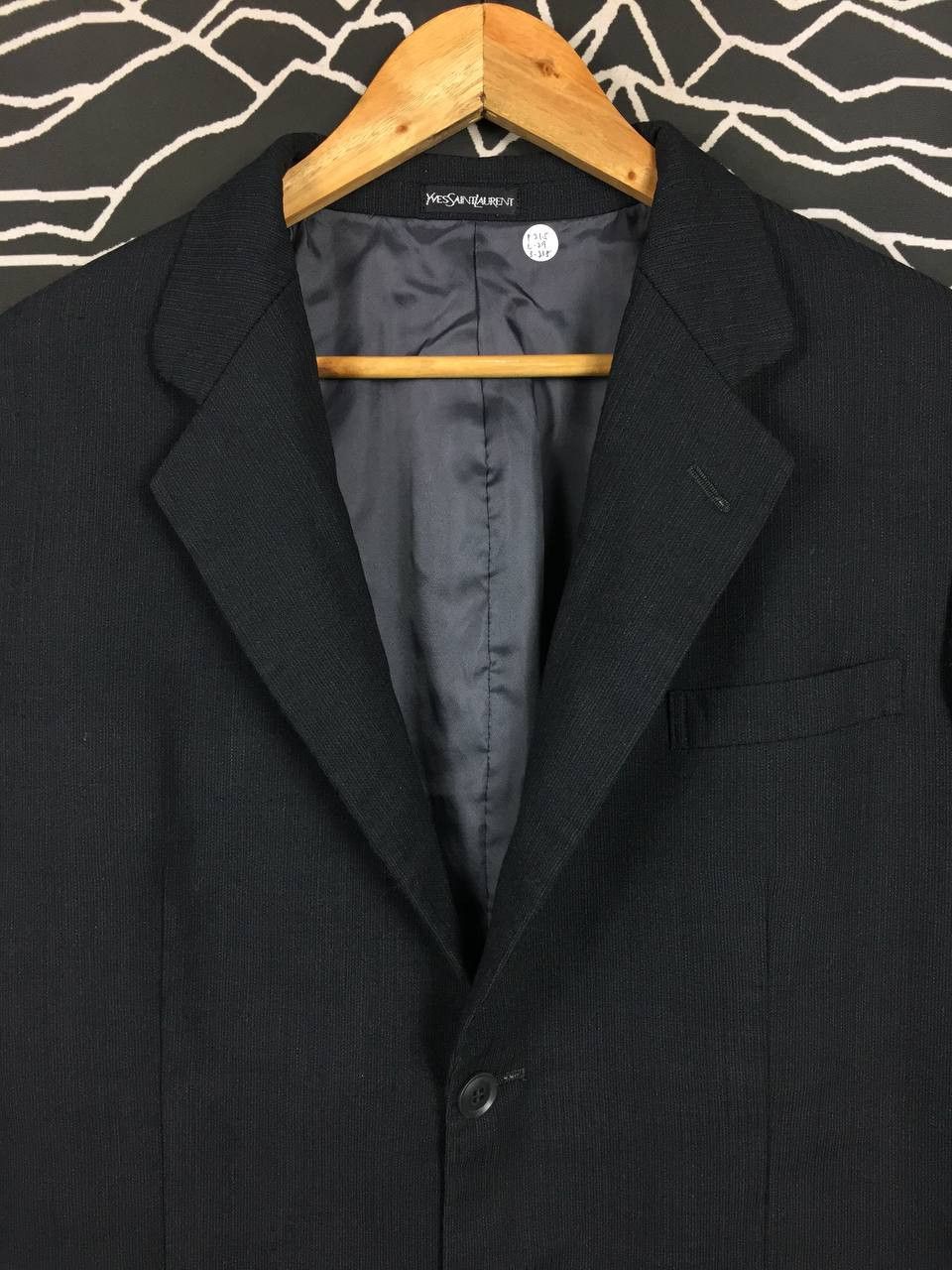 Yves Saint Laurent Vtg Yves Saint Laurent Pour Homme Classic Two-Button Blazer Size US L / EU 52-54 / 3 - 3 Thumbnail