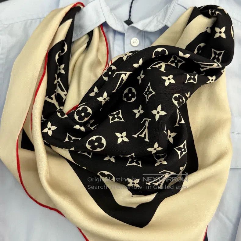 Louis Vuitton Louis Vuitton Light blue full logo scarf collar belt long Size XS / US 0-2 / IT 36-38 - 7 Thumbnail