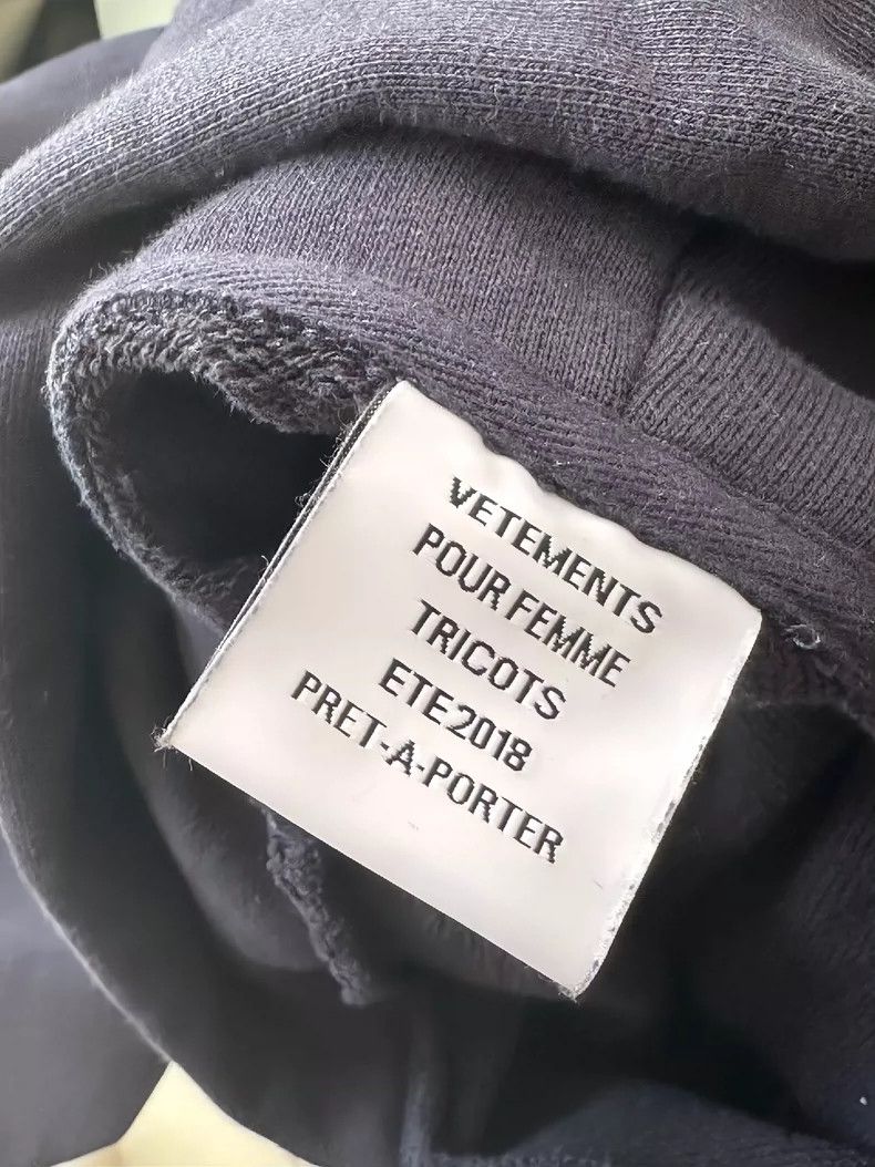 Vetements Vetements Navy Blue Ribbon Design Hoodie Oversize S Size Size US S / EU 44-46 / 1 - 7 Thumbnail