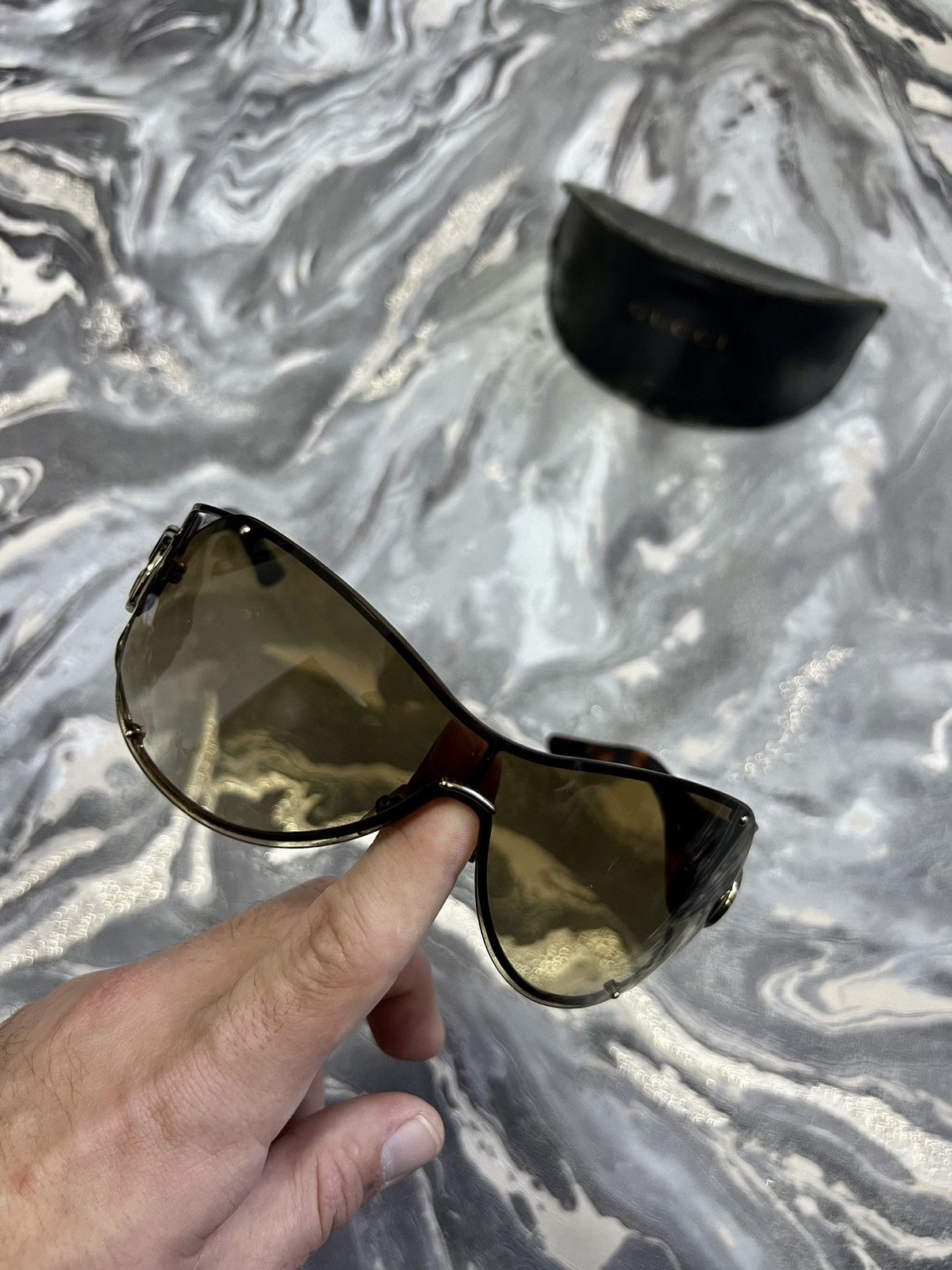 Gucci 90s Gucci Sunglasses Mask Logo Shield GG Sport Vintage Size ONE SIZE - 4 Thumbnail