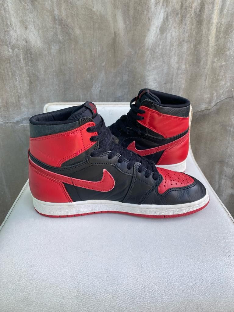 Nike 1994 Jordan 1 Breds Size US 8 / EU 41 - 14 Thumbnail