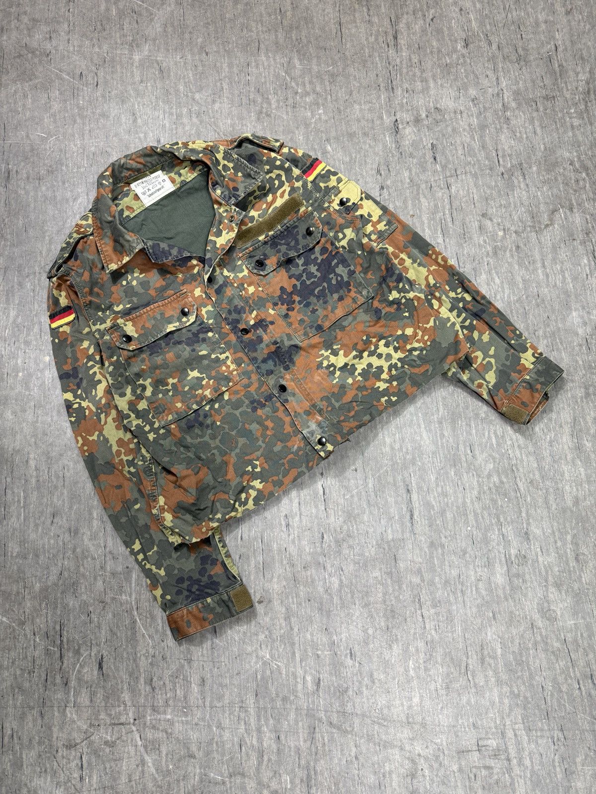 Japanese Brand ᶠᵃⁿᶜʸᵍᵘʸBOXY Army Shirt Vintage Cropped Button Up 90s 80 Size US M / EU 48-50 / 2 - 1 Thumbnail