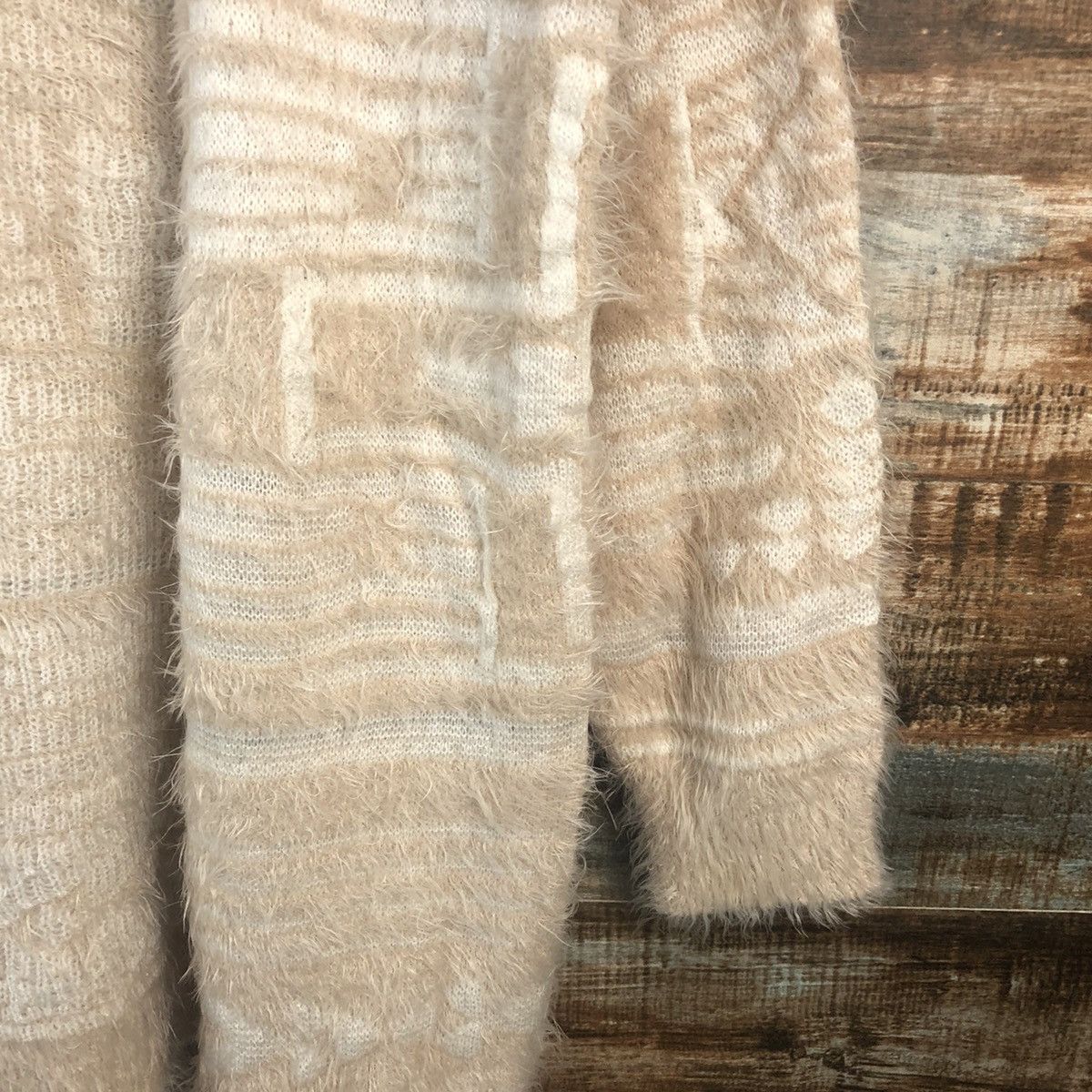 Japanese Brand DL Denifits Navajo fur shaggy mohair Cardigan Knitwear #C333 Size L / US 10 / IT 46 - 8 Thumbnail