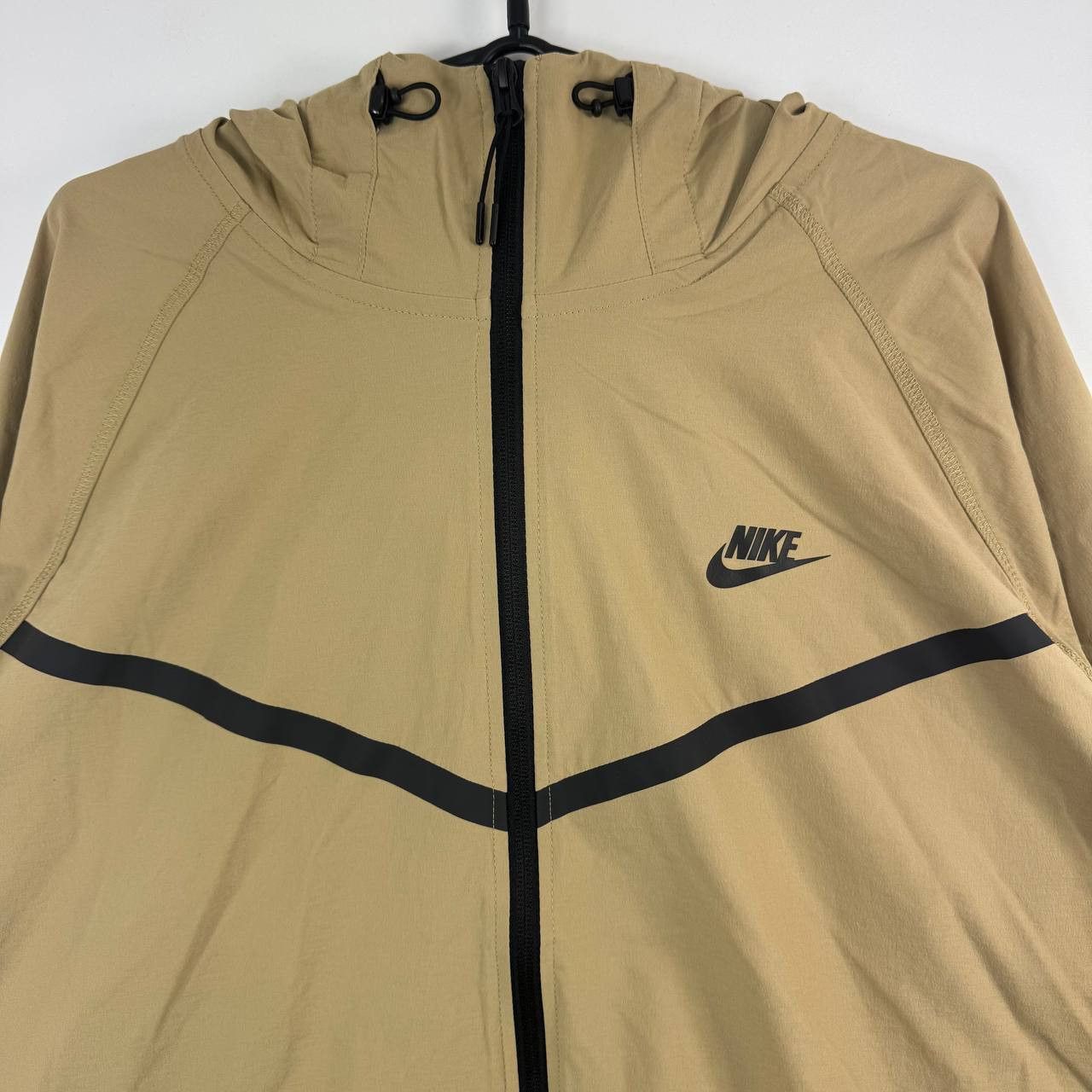Nike Nike Beige Windrunner Jacket Lightweight Hooded Zip-Up L Size US L / EU 52-54 / 3 - 3 Thumbnail