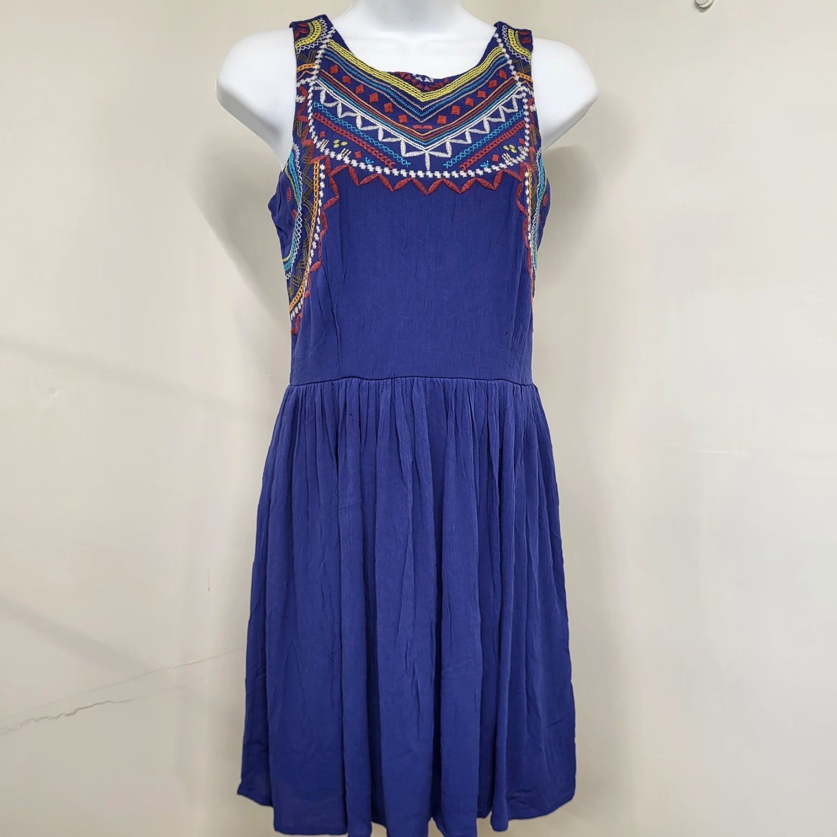 Vintage Xhilaration Lined Dress Women's XS Blue Embroidered Sleeveless Back Zip EUC Size XS / US 0-2 / IT 36-38 - 2 Thumbnail