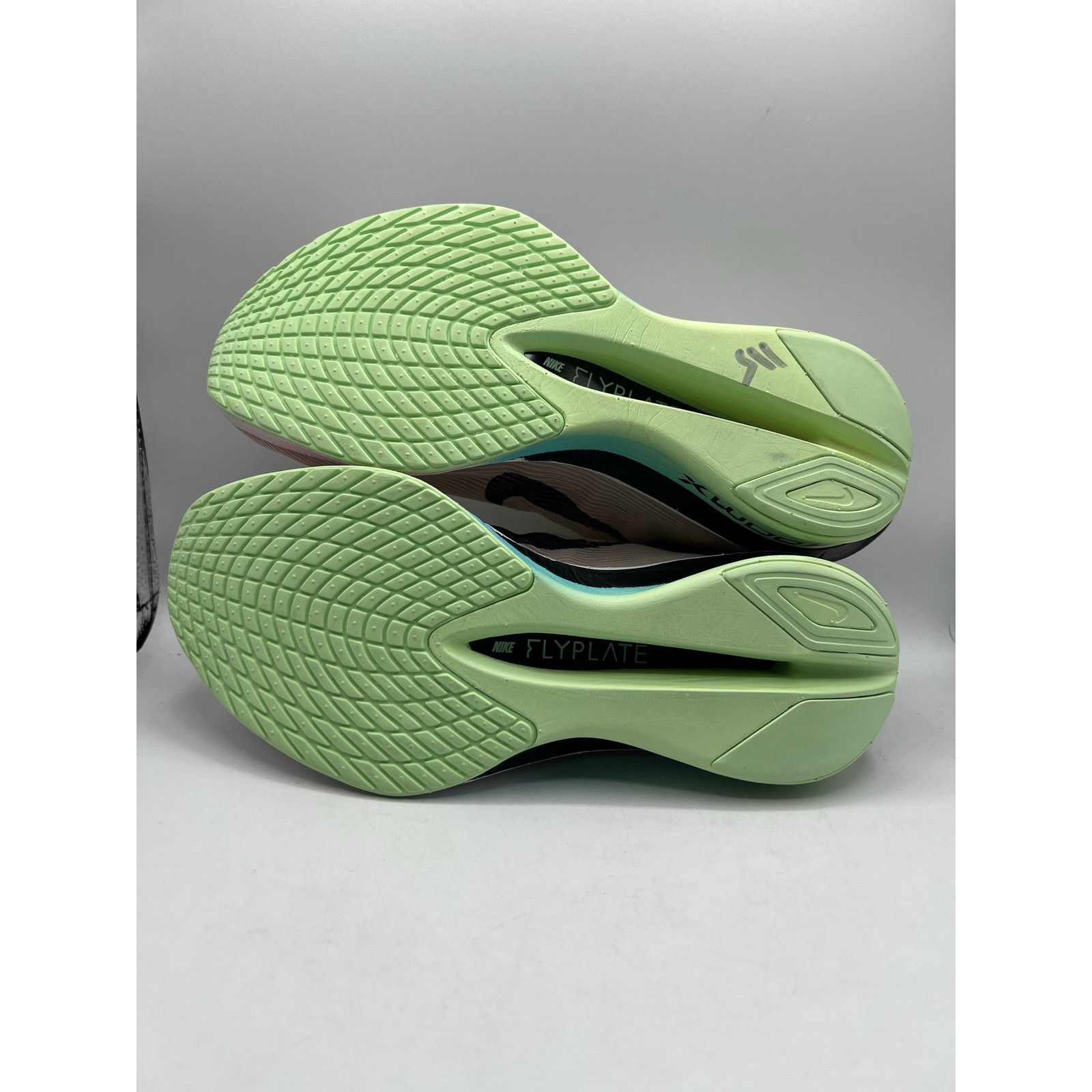 Nike Nike ZoomX Vapor Fly Next 4 “Silt Red Barely Volt” size 8 Size US 8 / IT 38 - 5 Thumbnail