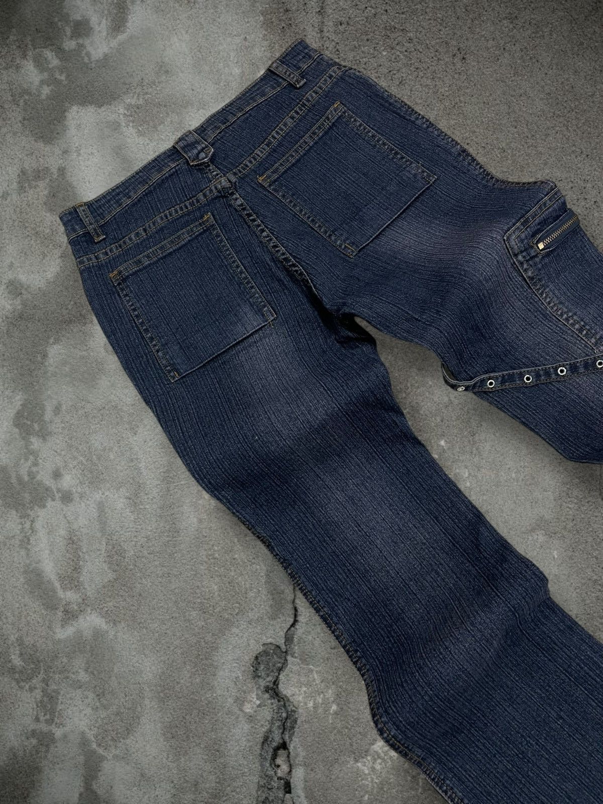 Designer Vintage Og 90s Japan Designer Haphazard Flared Bondage Denim Size US 27 - 15 Thumbnail