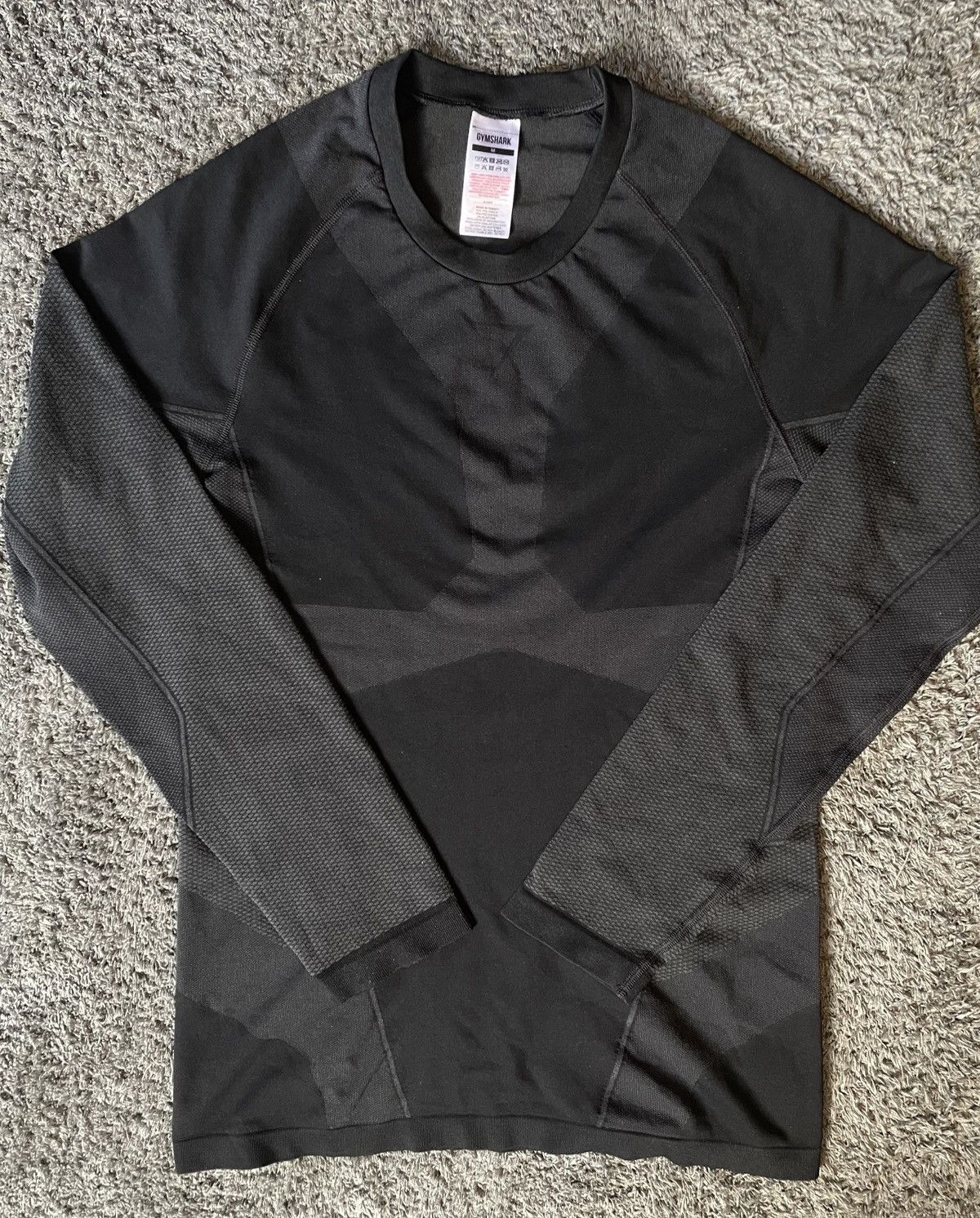 Gymshark Gymshark long sleeve compression force shirt Size US M / EU 48-50 / 2 - 1 Thumbnail