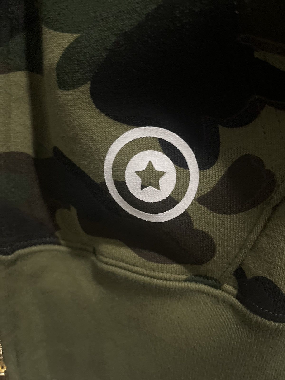 Bape 1st Camo Shark Full Zip Hoodie Size US M / EU 48-50 / 2 - 10 Thumbnail