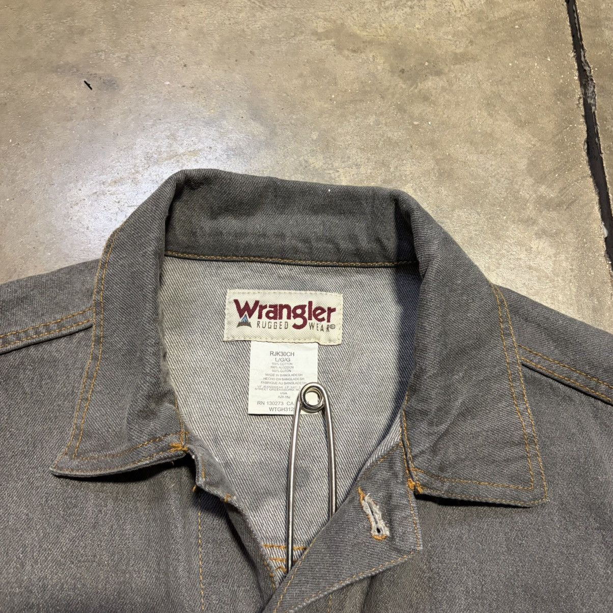 Wrangler Vintage Wrangler Rugged Wear Denim Trucker Jacket Charcoal Size US L / EU 52-54 / 3 - 9 Thumbnail