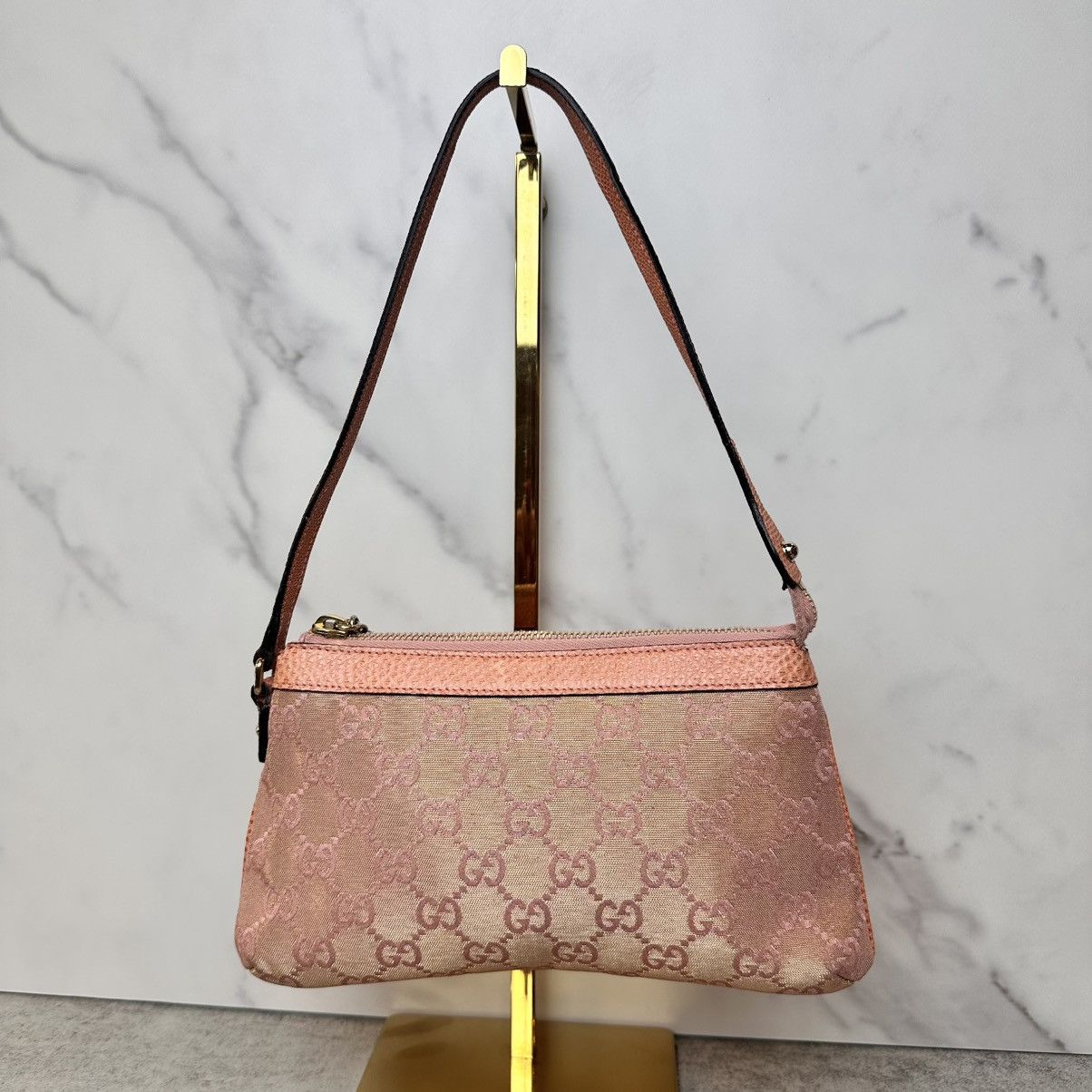 Gucci RARE Vintage Gucci Monogram Pochette with Bee Charm Size ONE SIZE - 2 Thumbnail