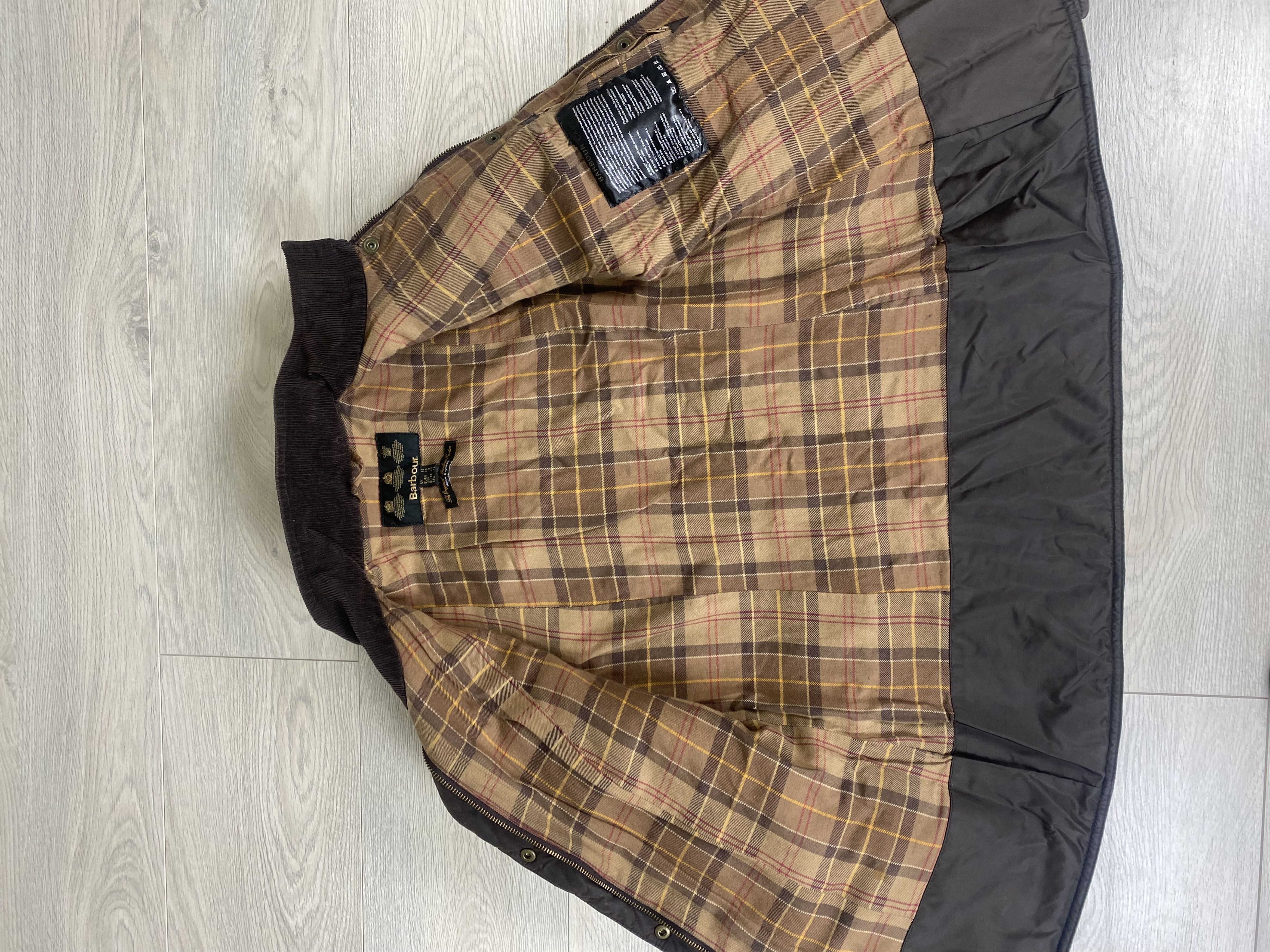 Barbour Barbour International Quilted Waxed Jacket Size M / US 6-8 / IT 42-44 - 5 Thumbnail