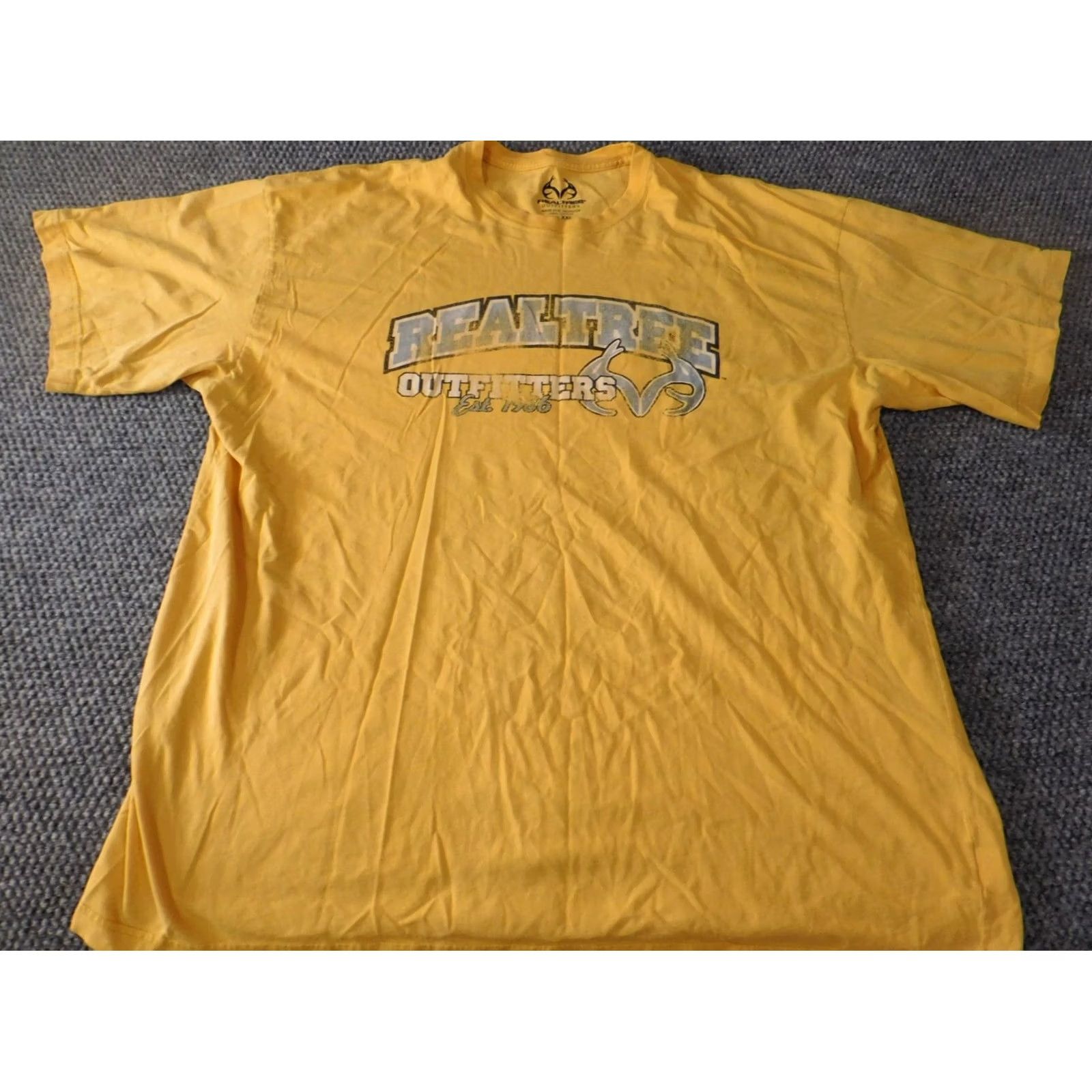 Realtree Realtree Mens T-Shirt 2XL Crew Neck Short Sleeve Yellow Logo Cotton Classic Breathable Shirts 2XL Mens Regular Certified Non-Vintage Size US XXL / EU 58 / 5 - 2 Thumbnail
