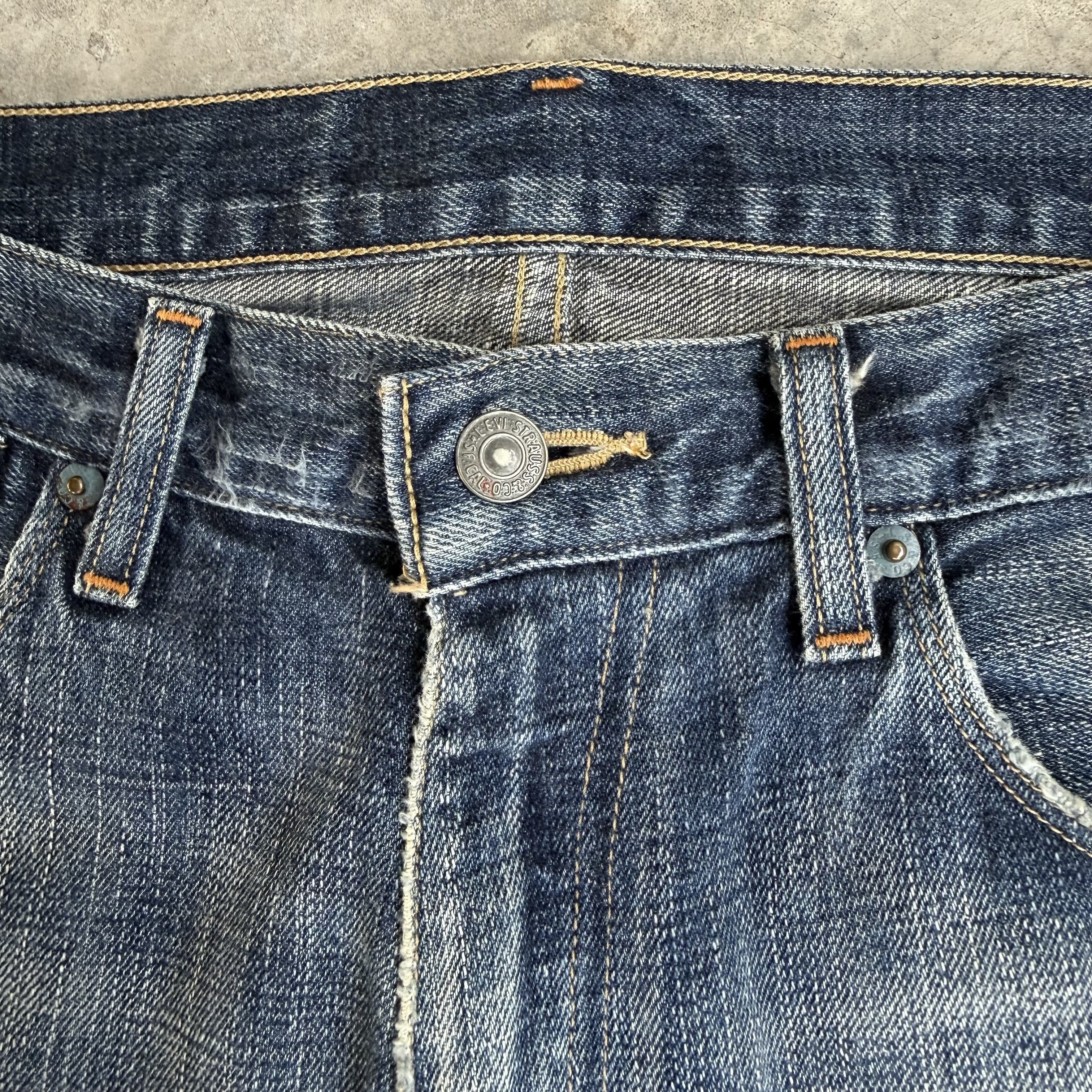 Levi's Vintage Clothing Vintage Levi's 553 Stone Wash Faded Denim Jeans Size US 33 - 6 Thumbnail