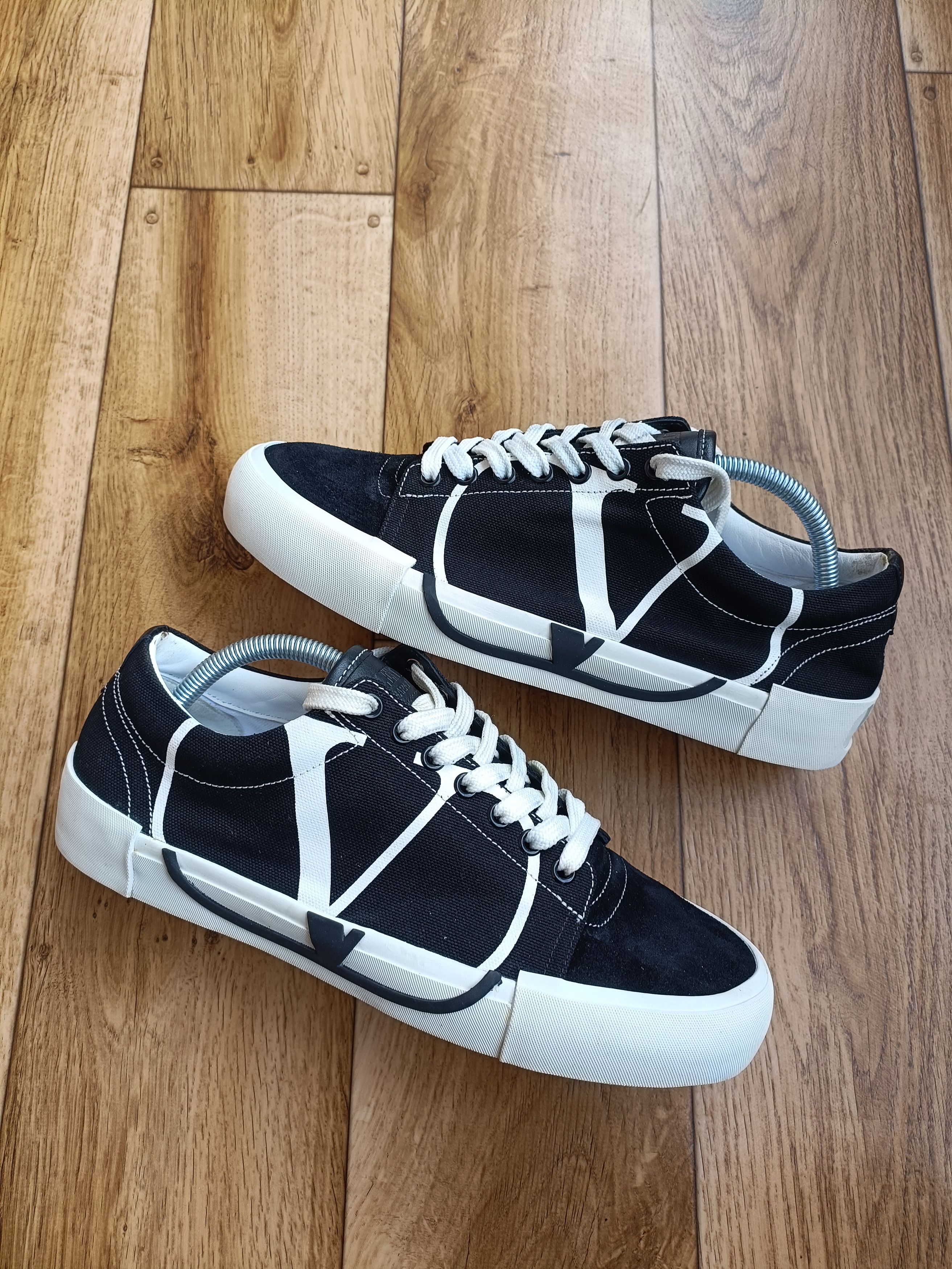 Valentino Valentino Garavani Canvas Sneakers Size US 8 / EU 41 - 1 Thumbnail