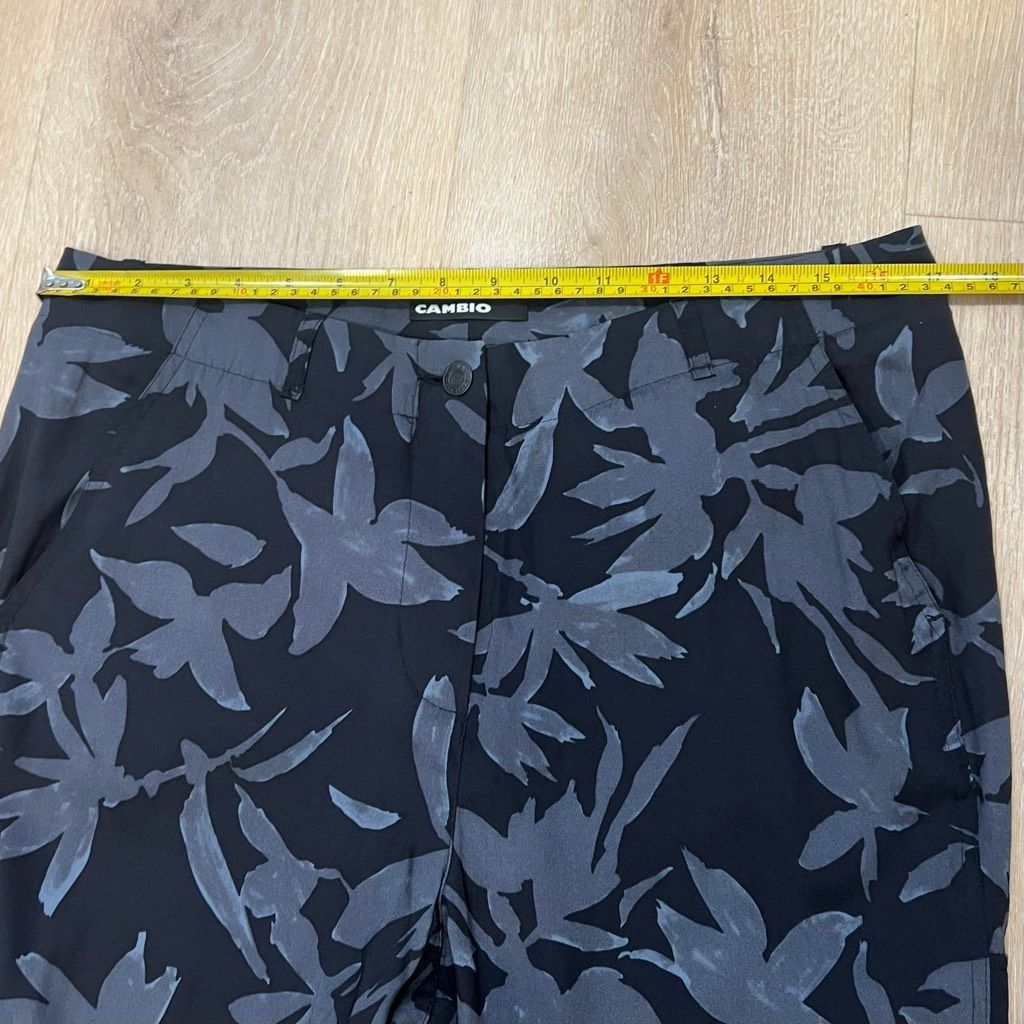 Casio Cambio, Blue Multi Silhouette Leaf Print Silk Blend Cargo Joggers, Women’s 10 Size 32" / US 10 / IT 46 - 3 Thumbnail