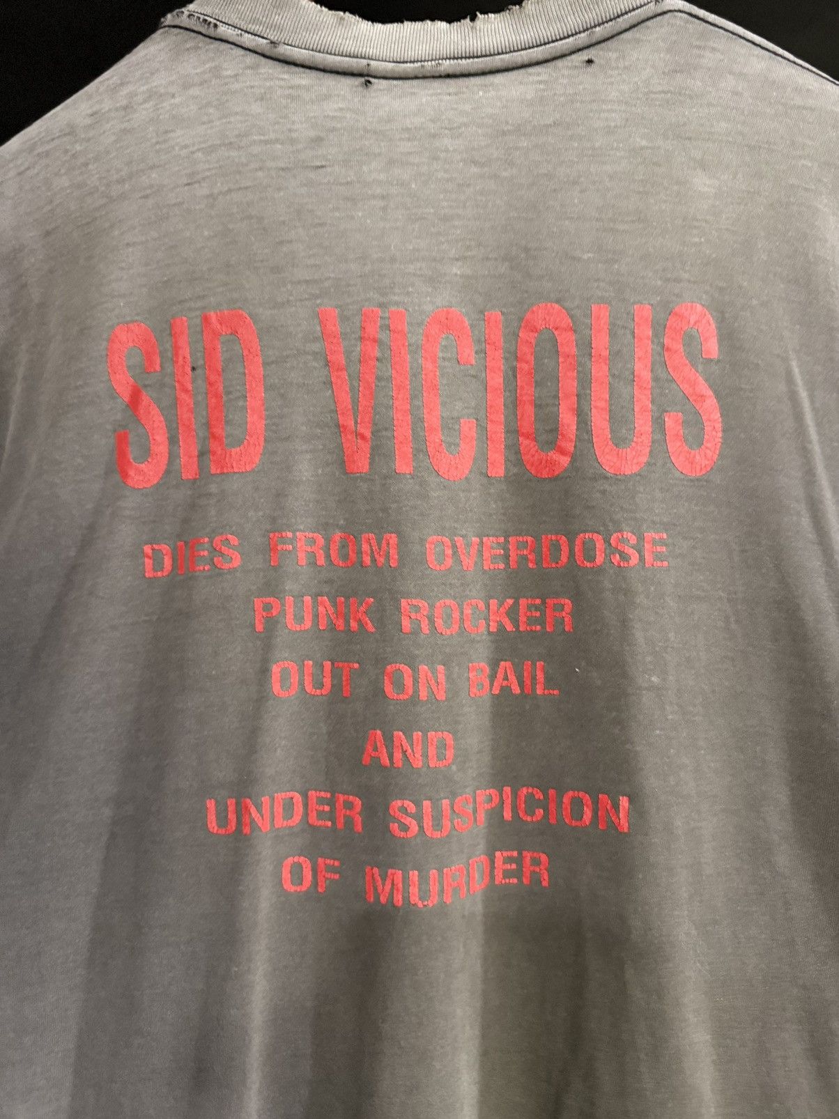 Band Tees Thrashed Vintage Sid Vicious Dies From Overdose Sun Faded T Size US L / EU 52-54 / 3 - 4 Thumbnail