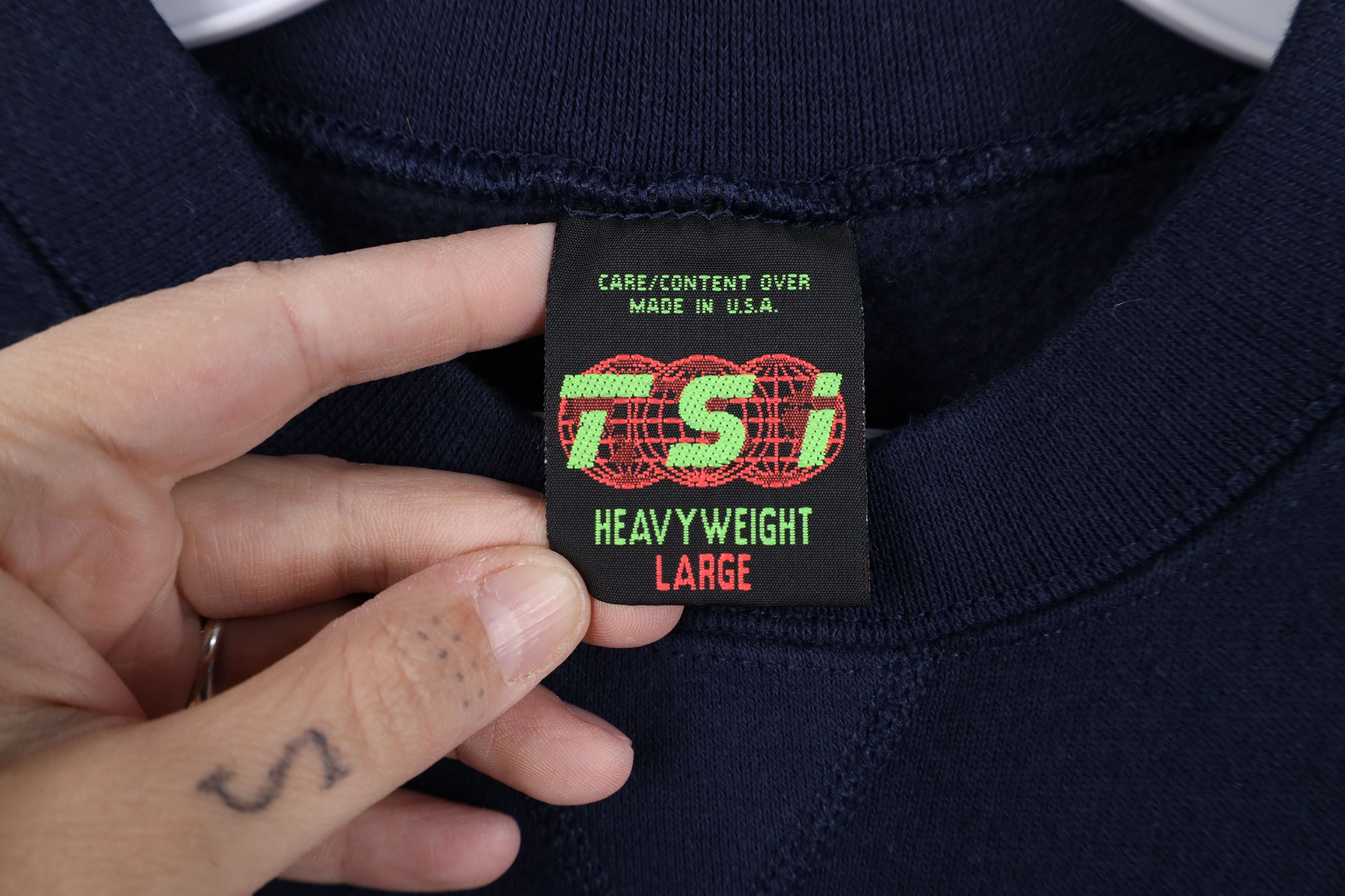 Vintage Vintage 90s Heavyweight Lake Michigan Sweatshirt USA Size US L / EU 52-54 / 3 - 7 Thumbnail