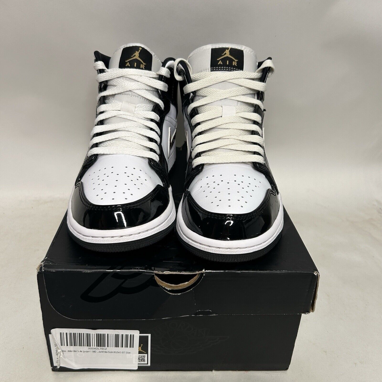 Jordan Brand Nike Air Jordan 1 Mid SE “Patent Black Metallic Gold” 2024 Size US 8 / EU 41 - 2 Thumbnail