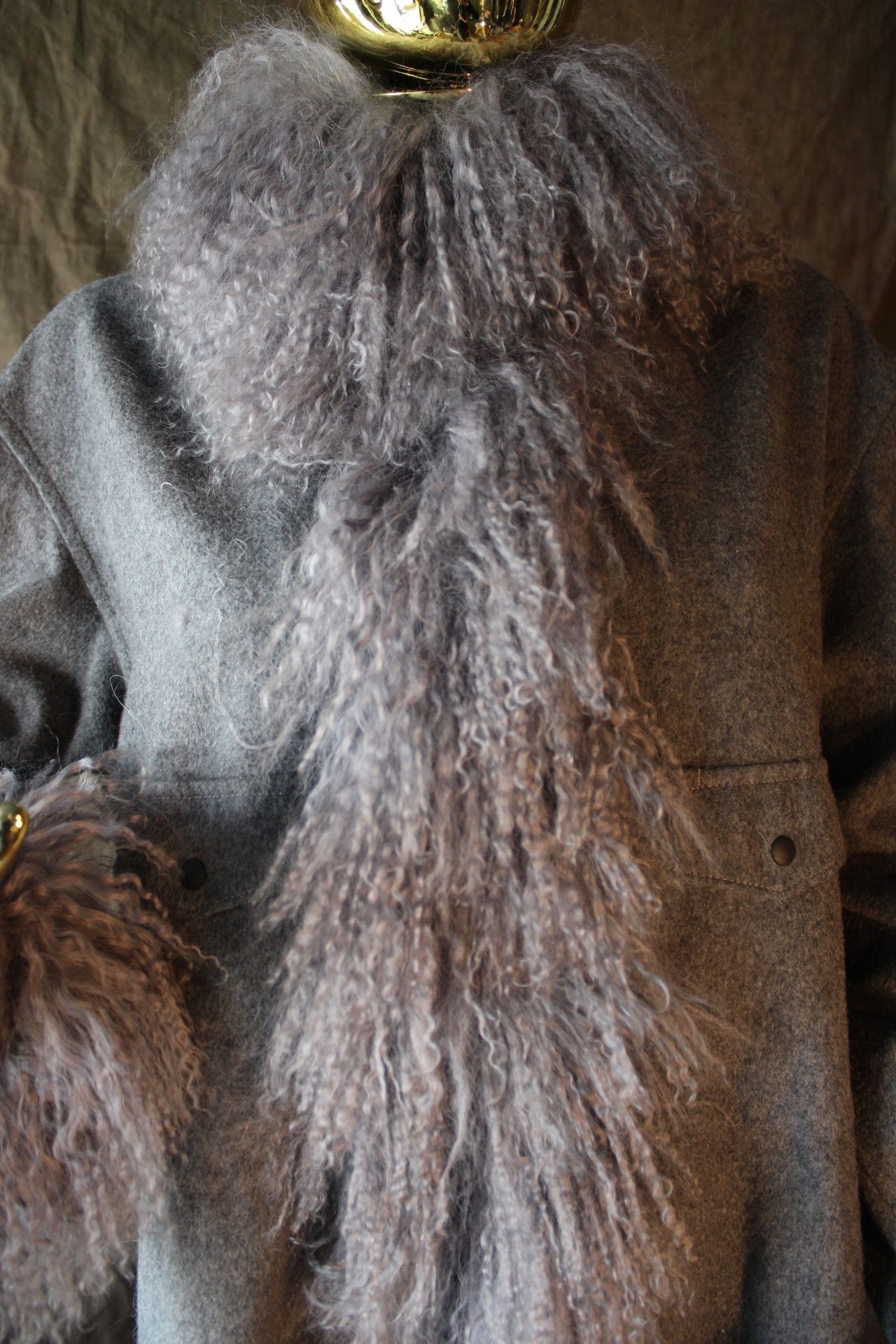 Other Custom-made Gray Long Coat with Real mongolian-fur Size US L / EU 52-54 / 3 - 8 Thumbnail