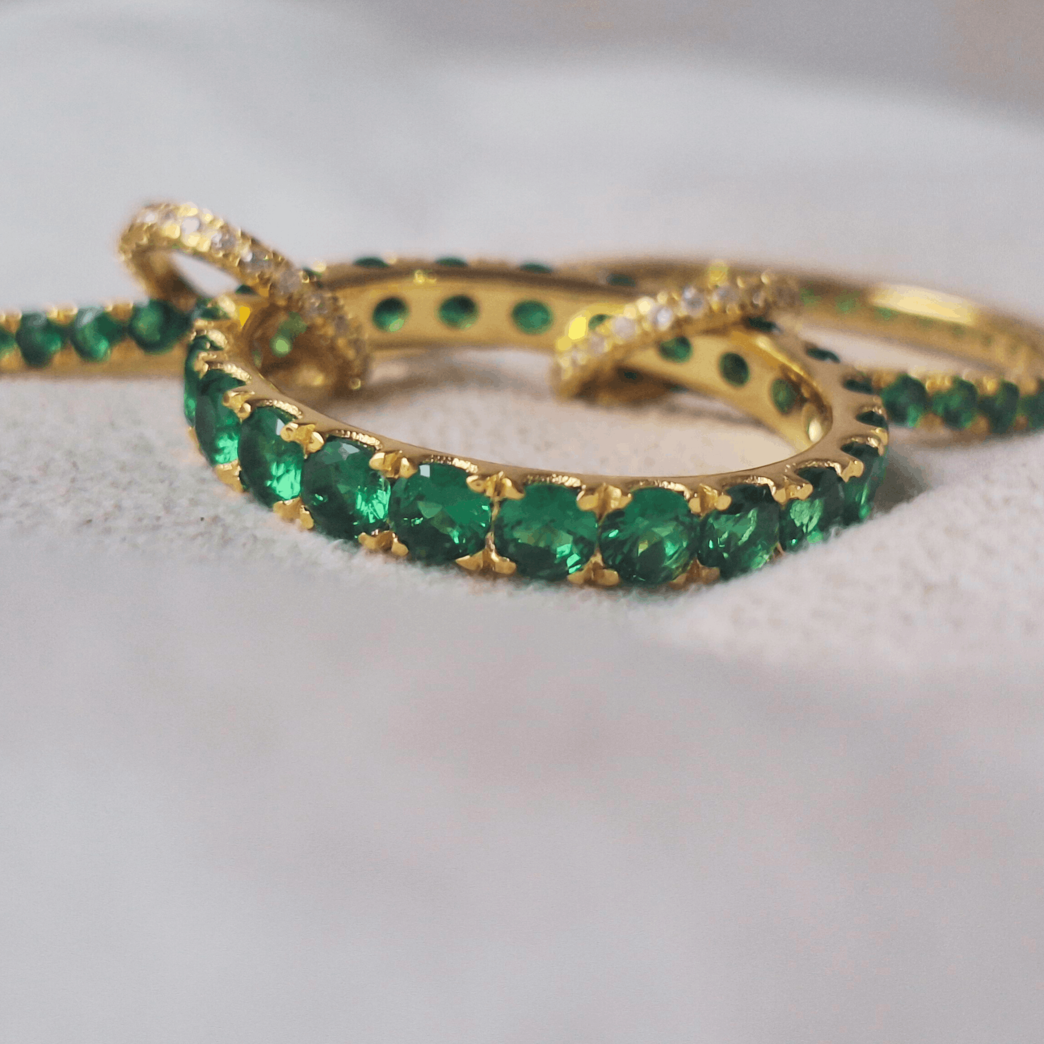Other Emerald Interconnected Band Ring Size ONE SIZE - 7 Thumbnail