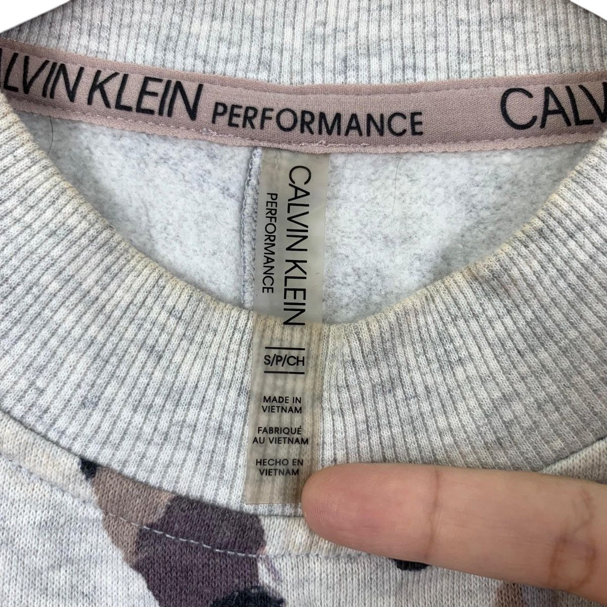 Calvin Klein CALVIN KLEIN Performance Overprint Design Grey Crop Top Size S / US 4 / IT 40 - 5 Thumbnail