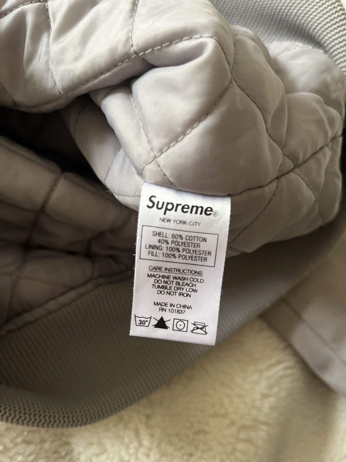 Playboy × Supreme Grey Supreme x Playboy bomber jacket collab from 2019 Size US M / EU 48-50 / 2 - 6 Thumbnail