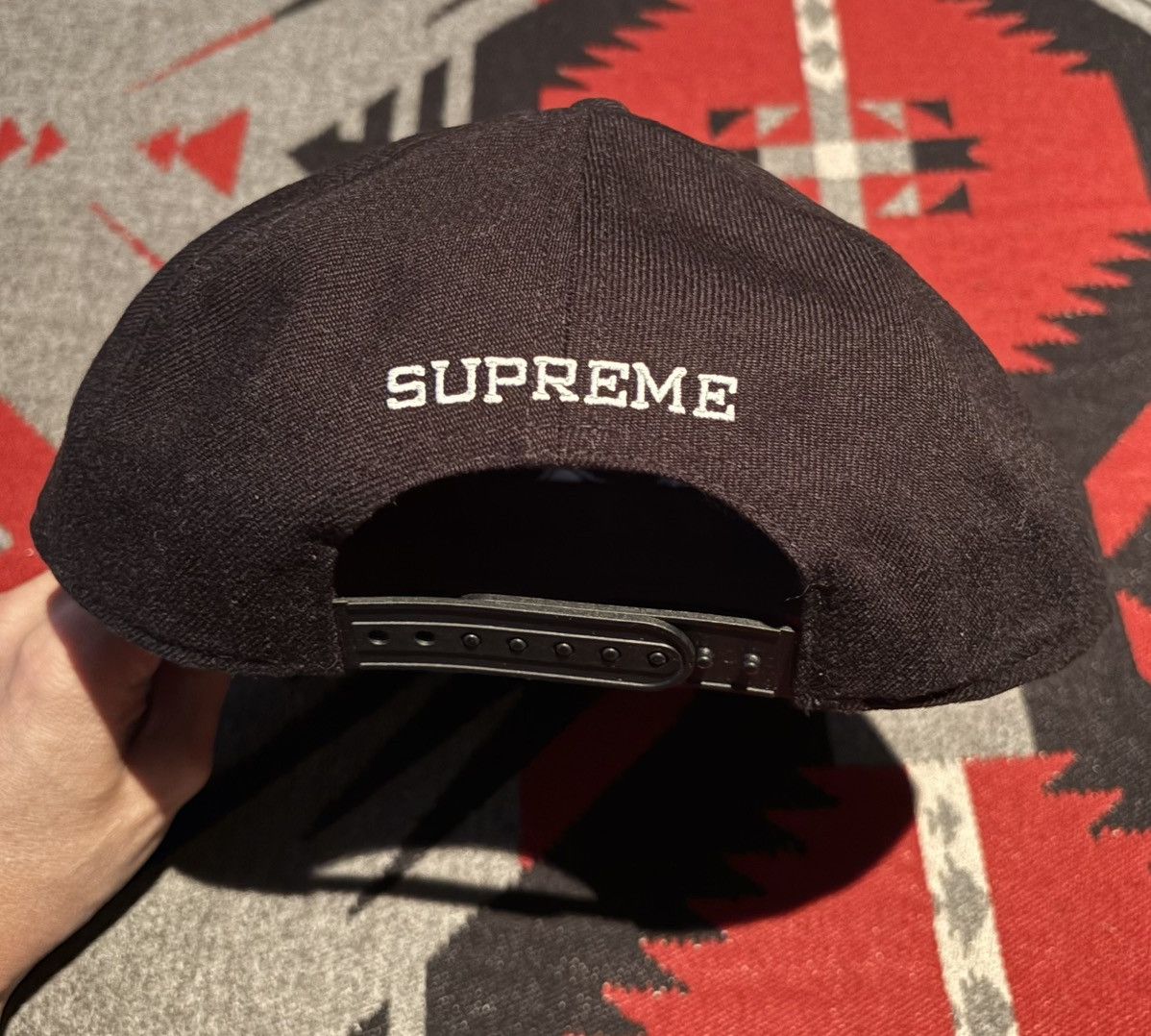 Supreme Arabic Logo 5 Panel Cap Size ONE SIZE - 2 Thumbnail
