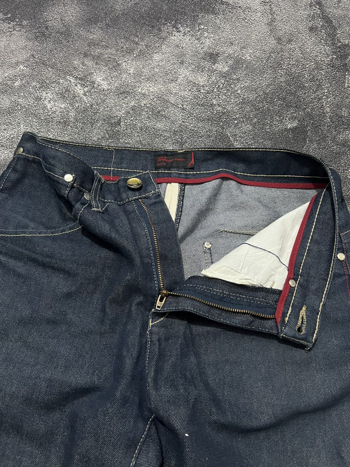 Levi's Levi’s Engineered Twisted Jeans Size US 31 - 5 Thumbnail