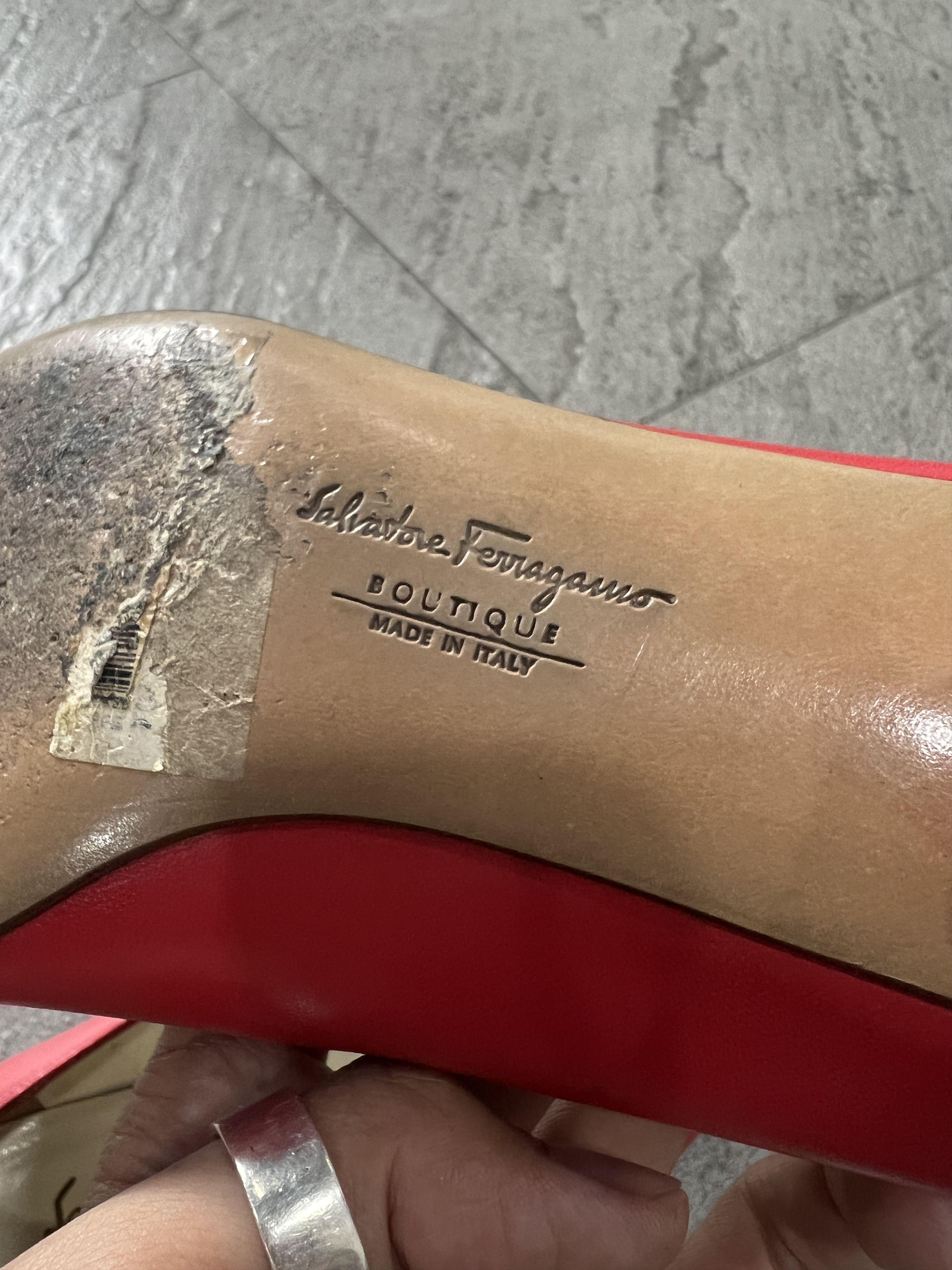 Salvatore Ferragamo Ferragamo Red Leather Bow Pumps 7.5D Vintage Size US 5 / IT 35 - 9 Thumbnail