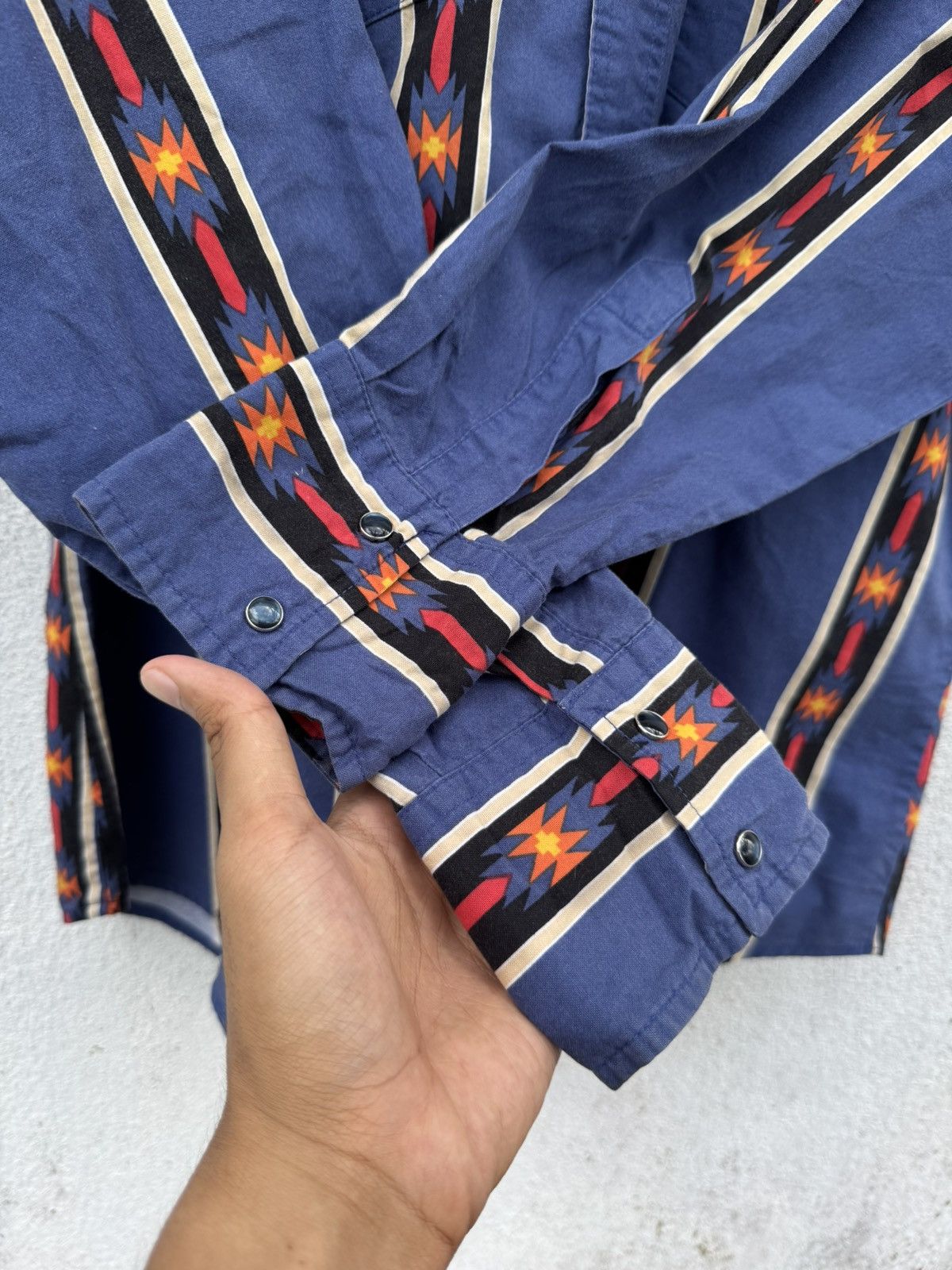 Wrangler Vintage 90s Wrangler Navajo Cowboy Button Up Shirt Size US L / EU 52-54 / 3 - 7 Thumbnail